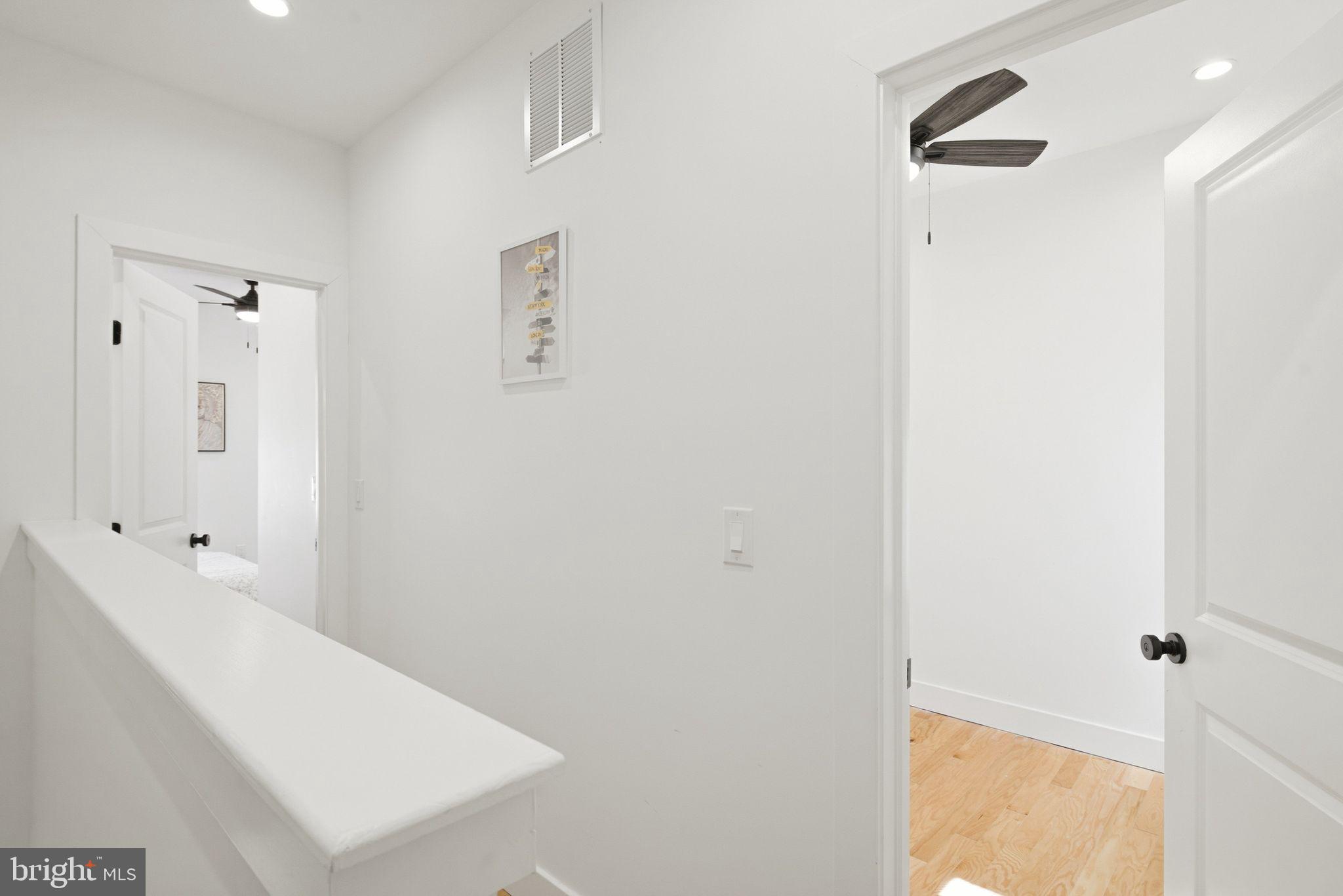 WHITMAN - Residential