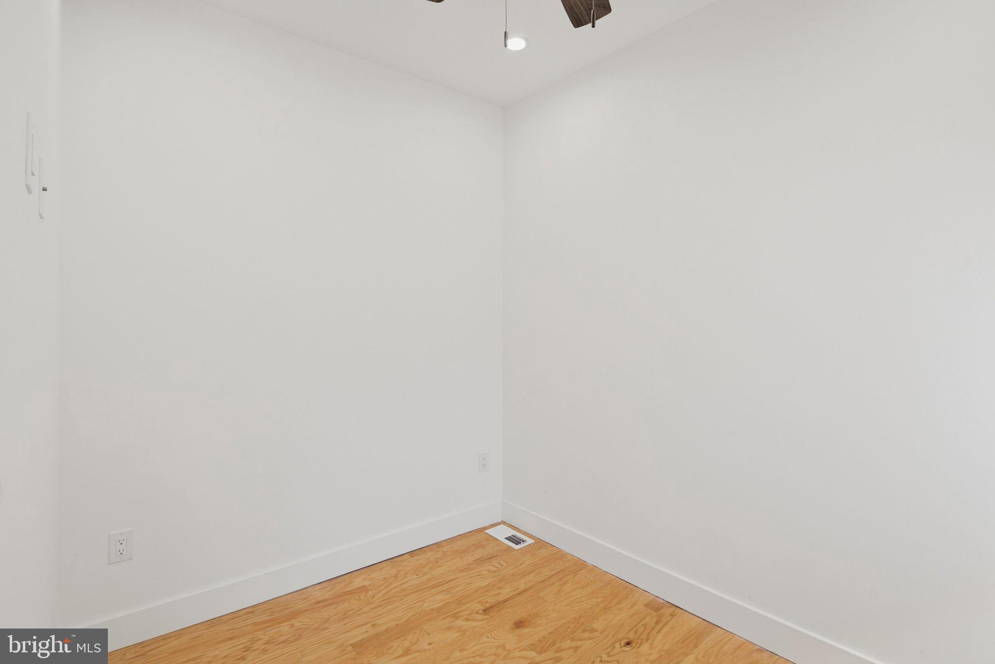 WHITMAN - Residential