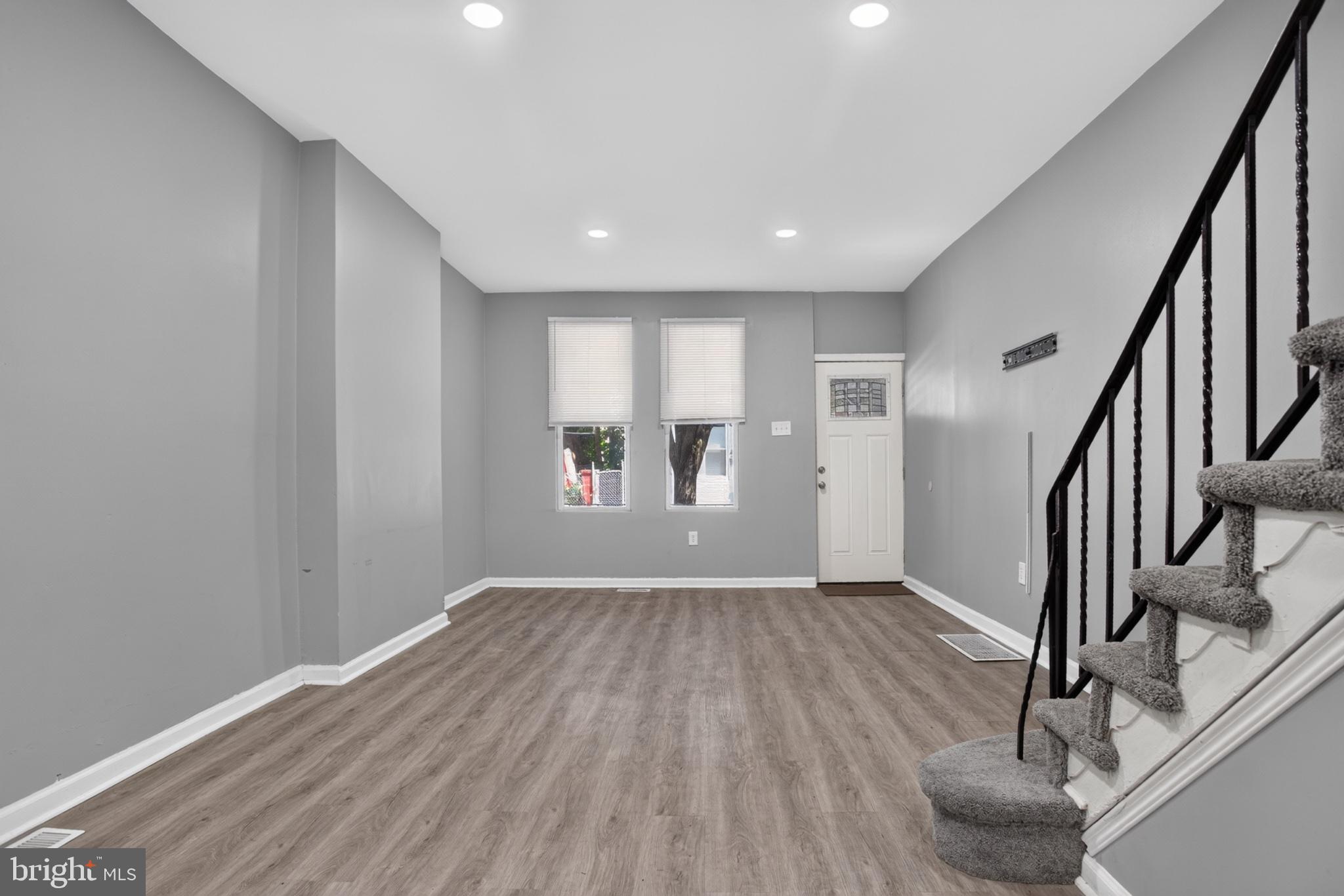 2546 W GORDON STREET