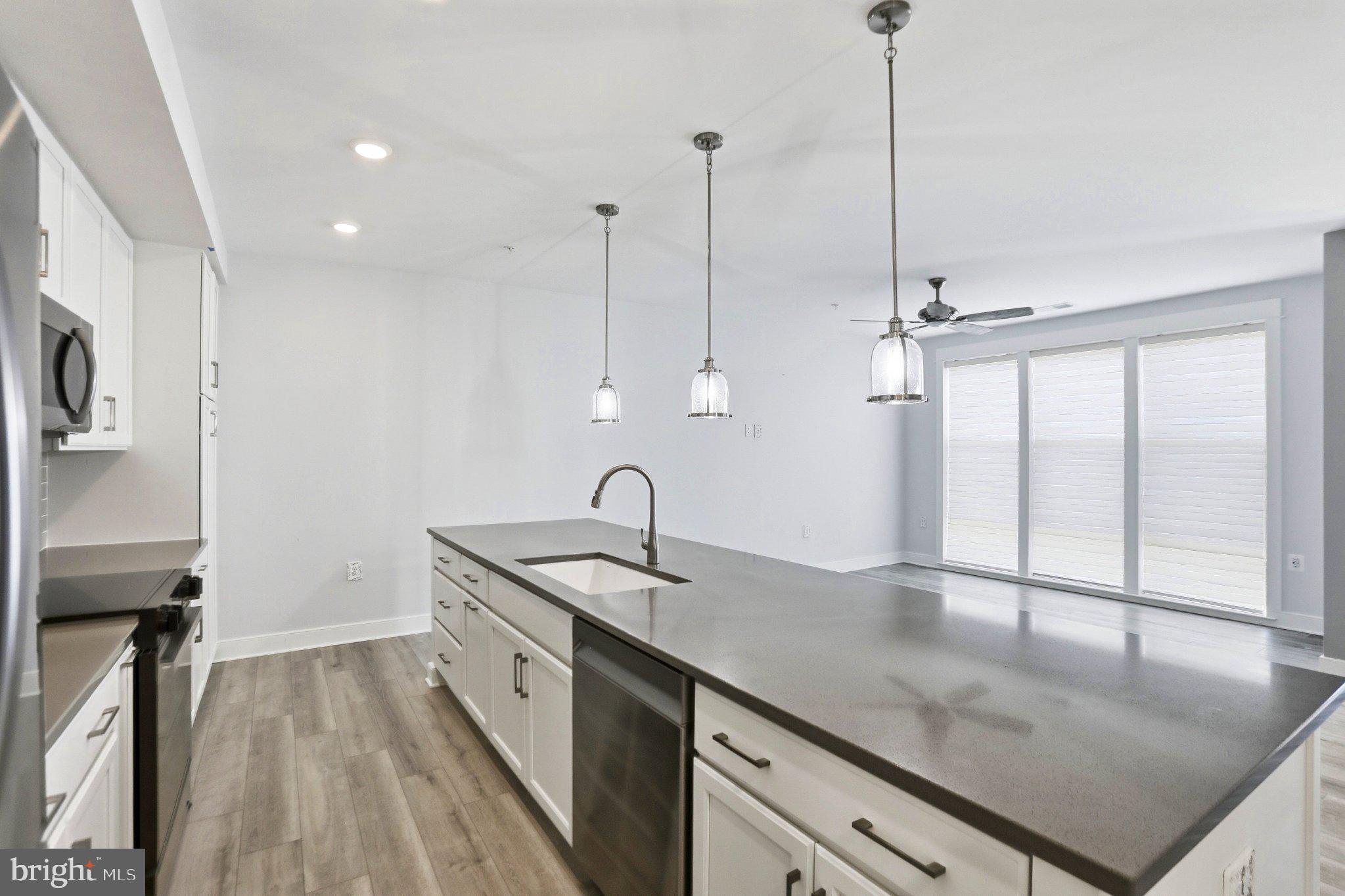 23651 HAVELOCK WALK TERRACE 304