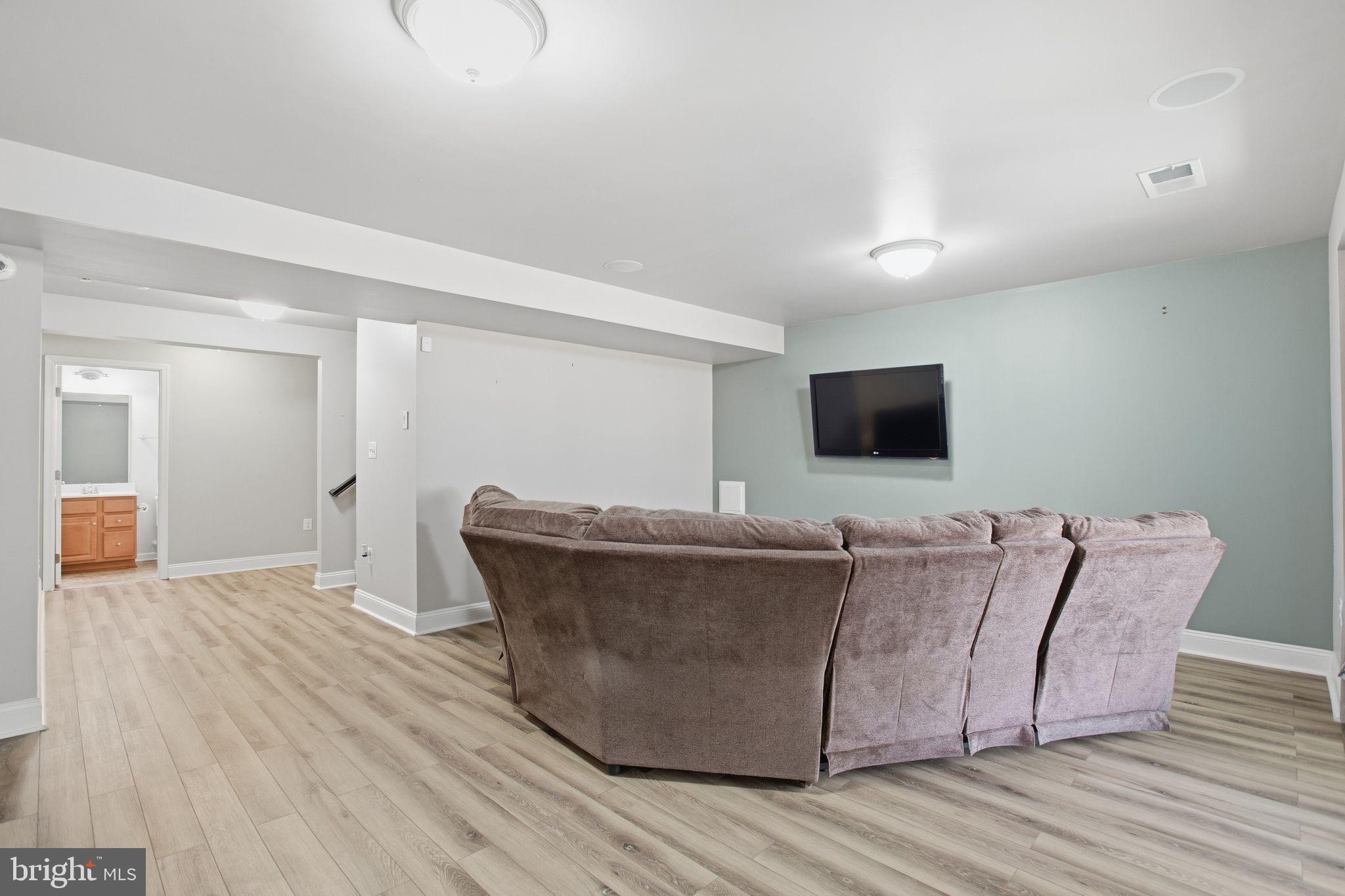 STAFFORD LANDING - Residential