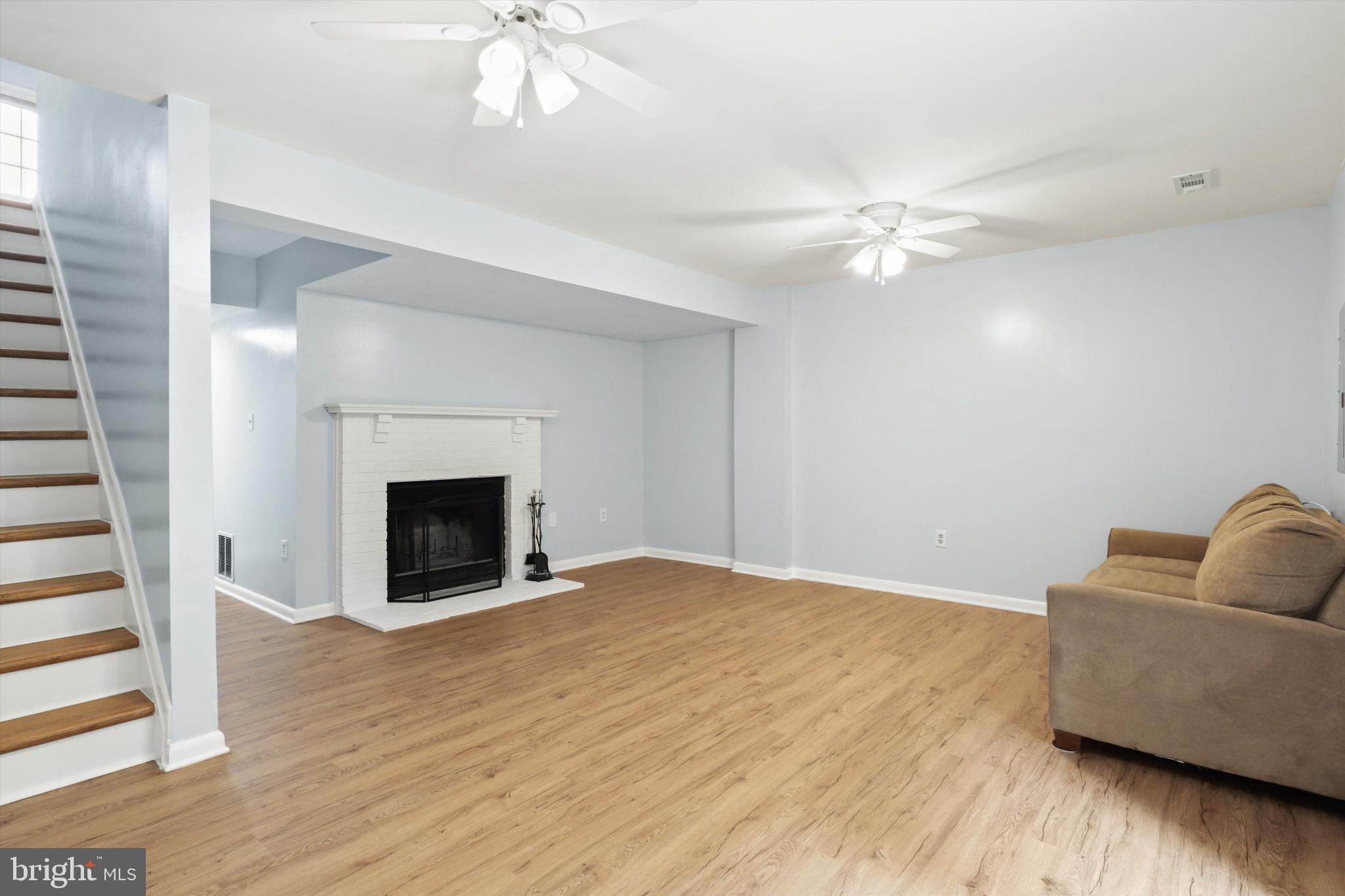 DALE CITY - Residential Lease