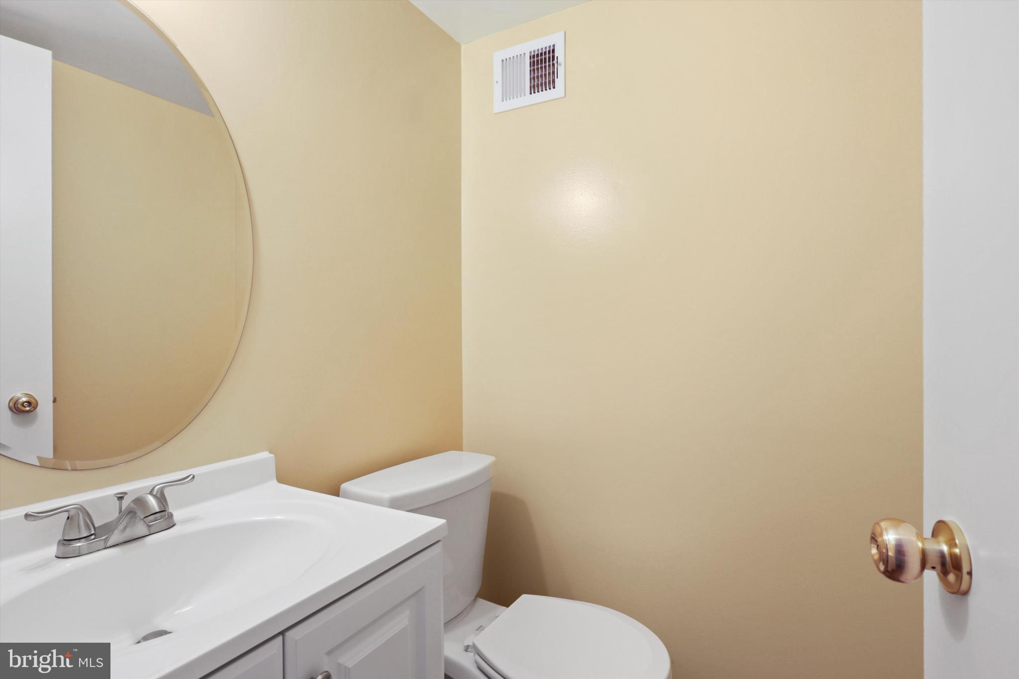 DALE CITY - Residential Lease