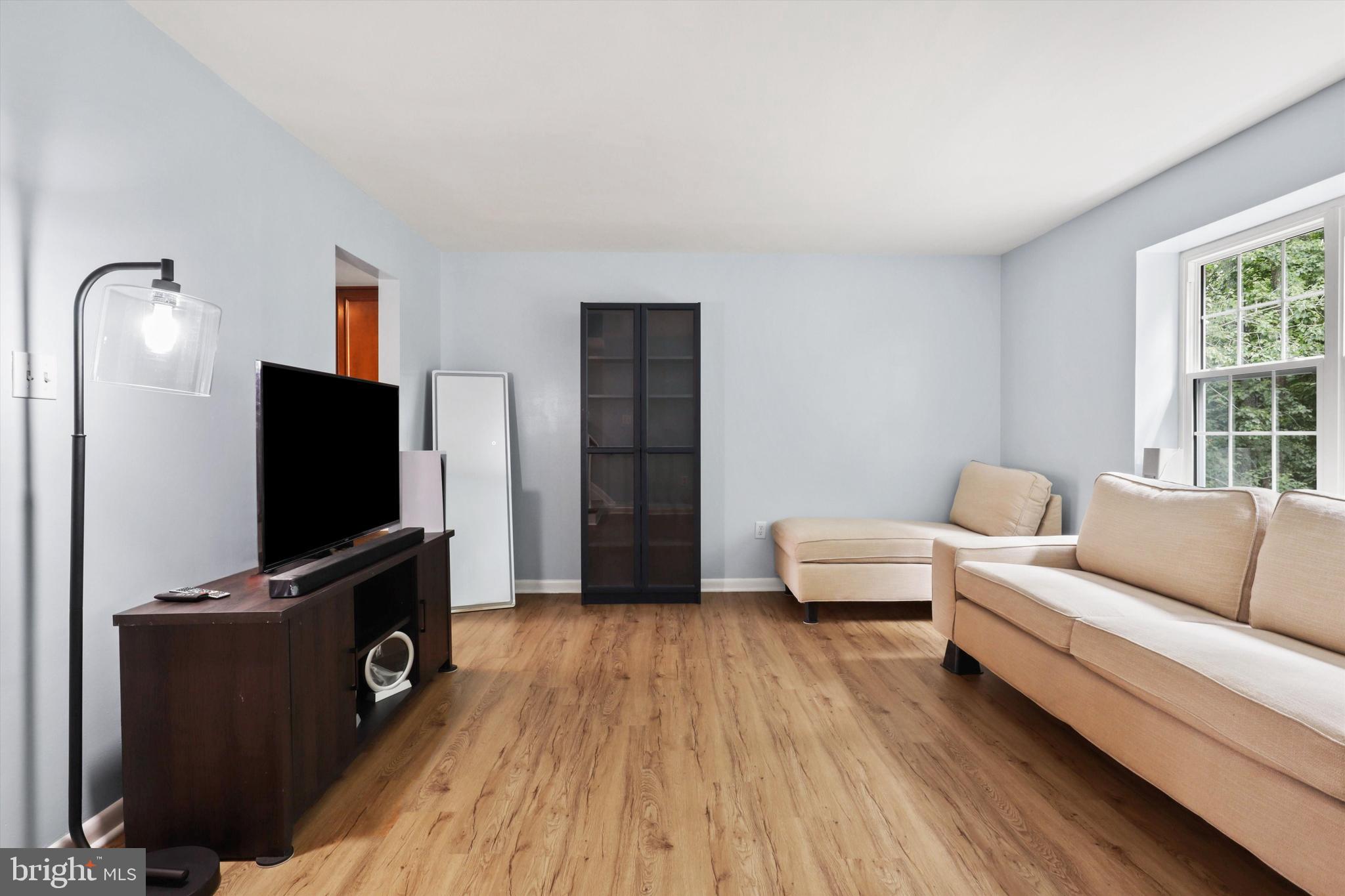 DALE CITY - Residential Lease