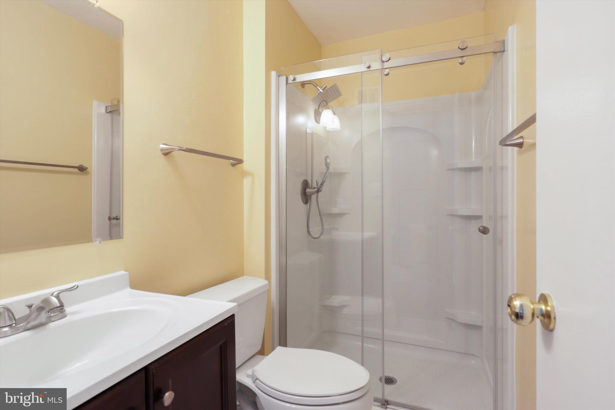 DALE CITY - Residential Lease