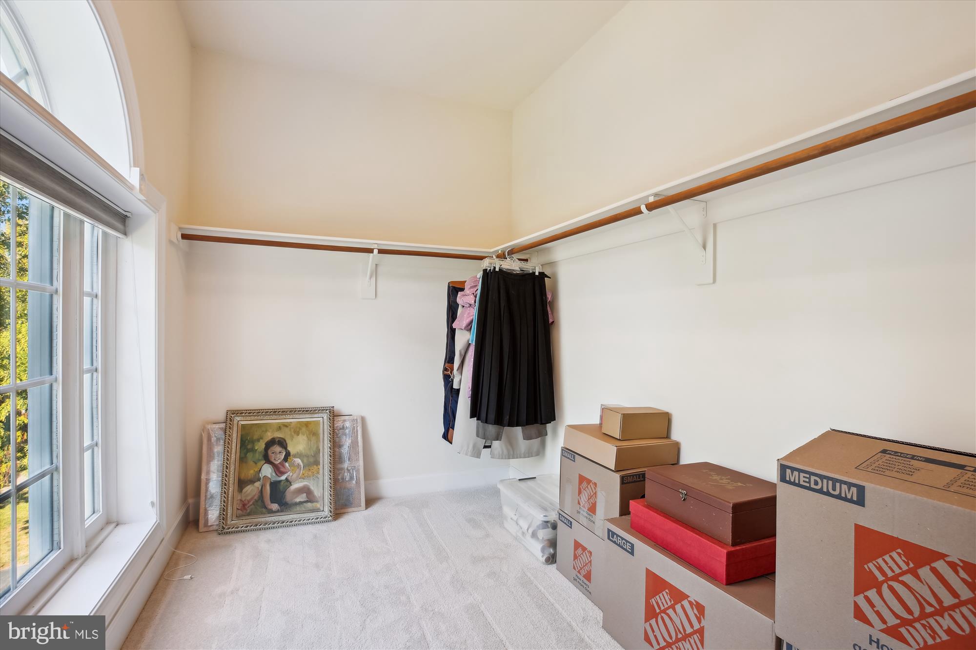 KINGS CROSSING - Residential