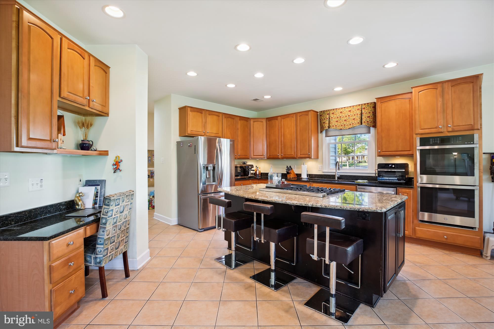 KINGS CROSSING - Residential