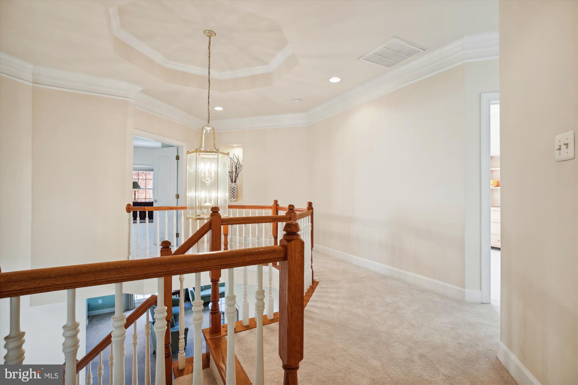 KINGS CROSSING - Residential