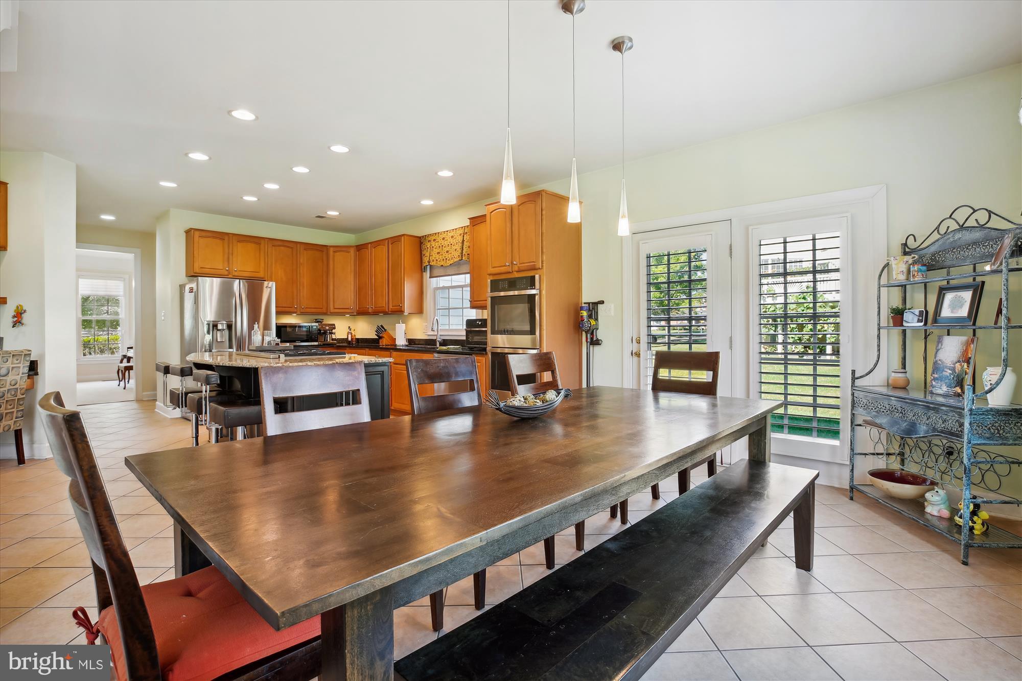 KINGS CROSSING - Residential