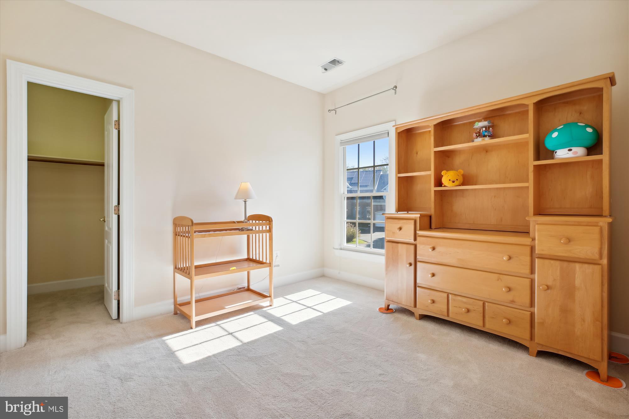 KINGS CROSSING - Residential