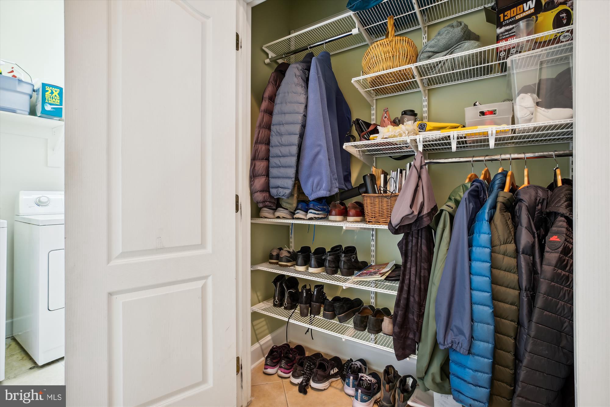 KINGS CROSSING - Residential