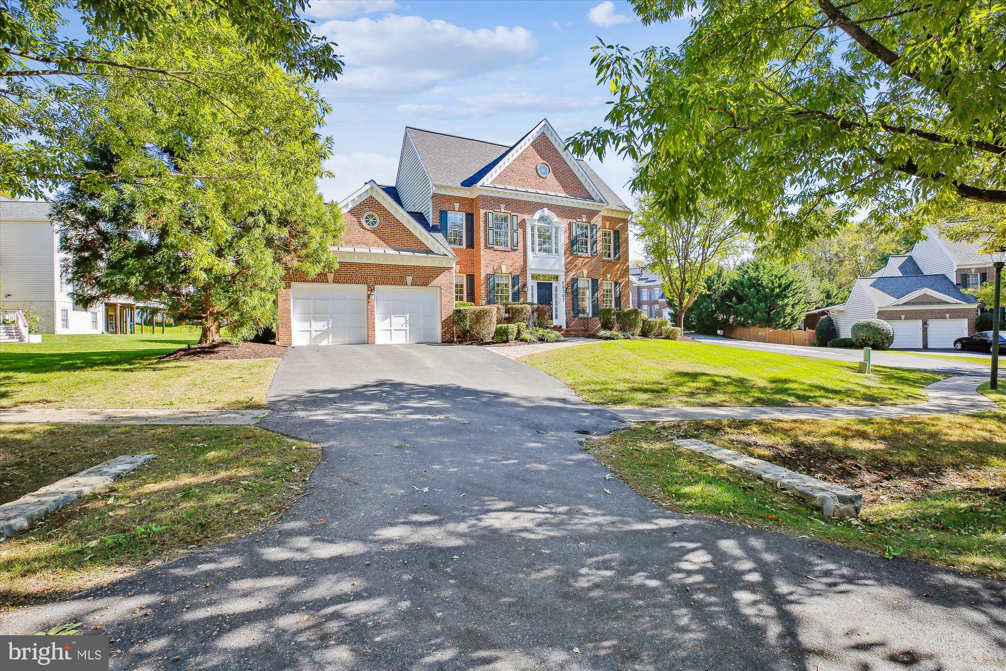 KINGS CROSSING - Residential