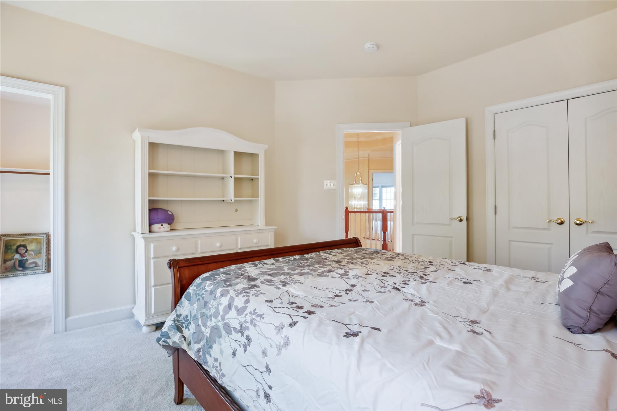 KINGS CROSSING - Residential