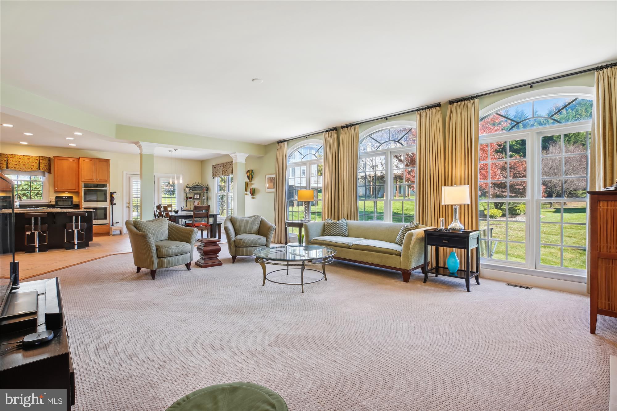 KINGS CROSSING - Residential