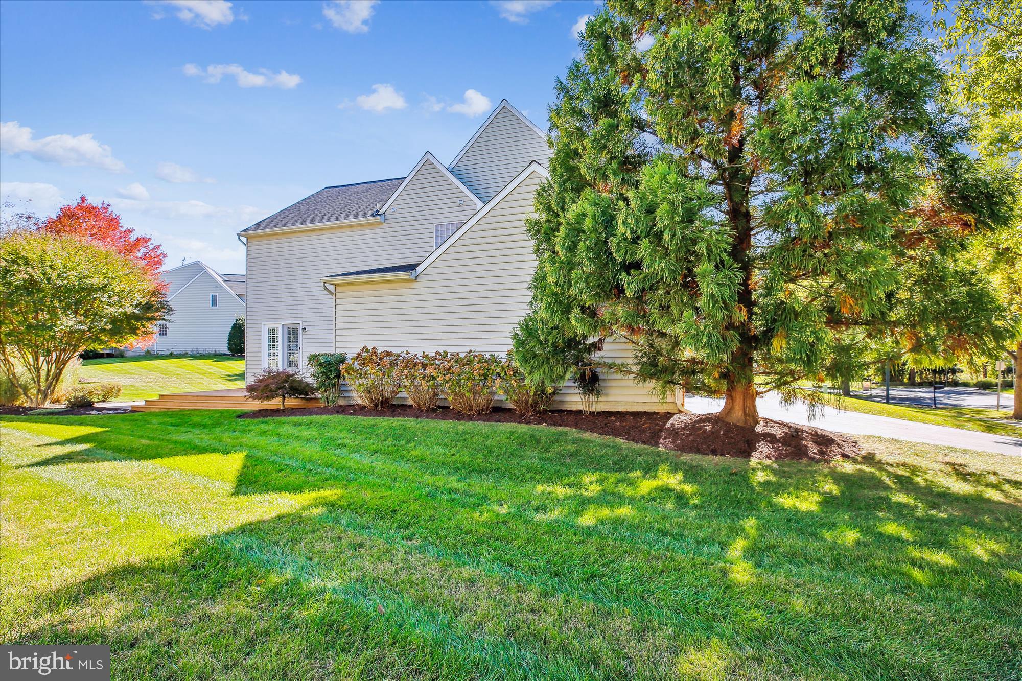 KINGS CROSSING - Residential