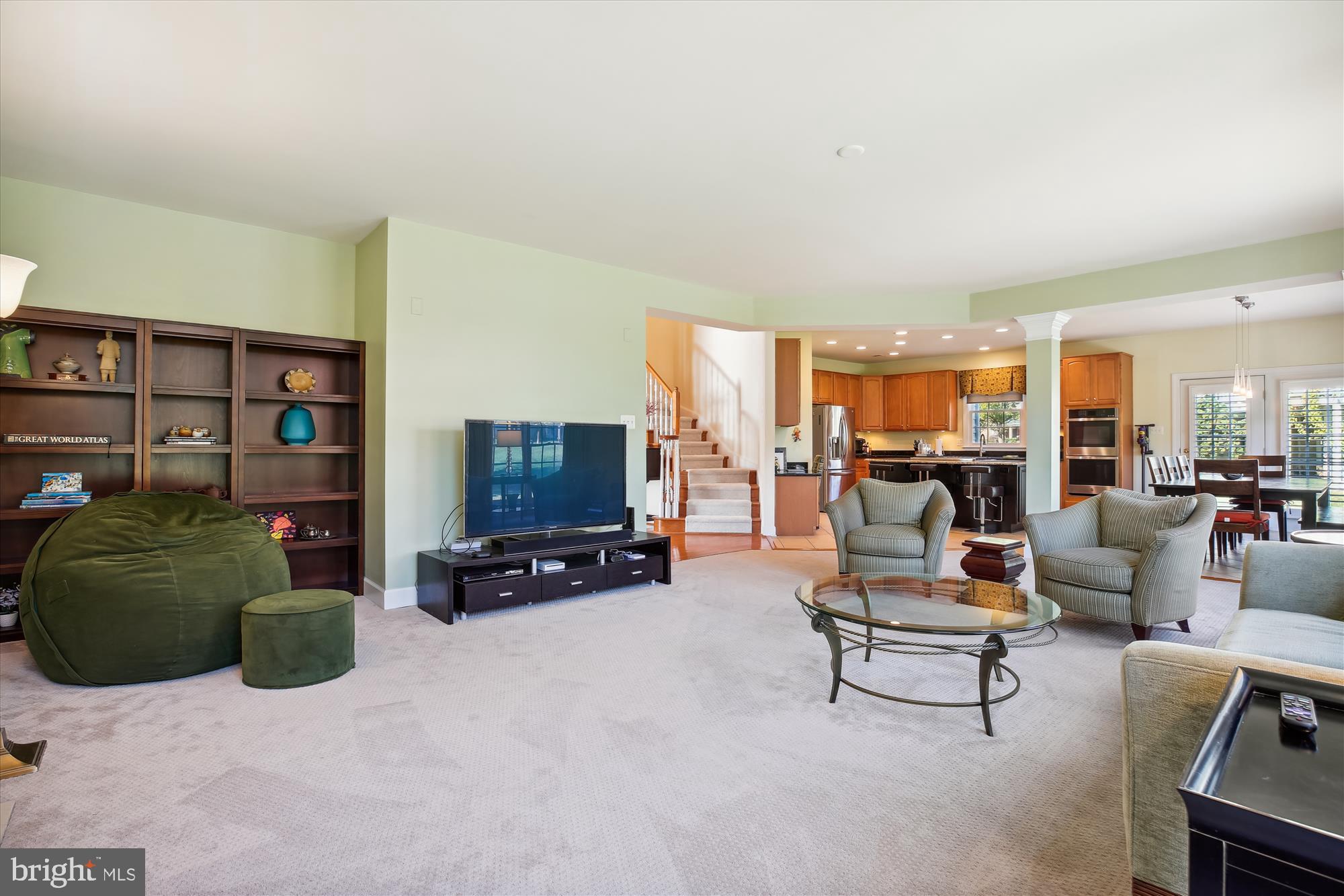 KINGS CROSSING - Residential