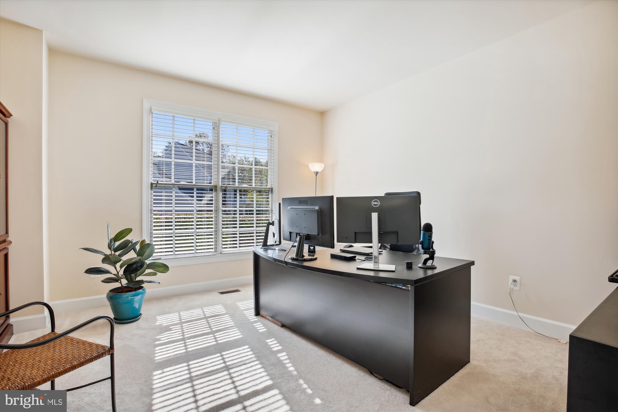 KINGS CROSSING - Residential