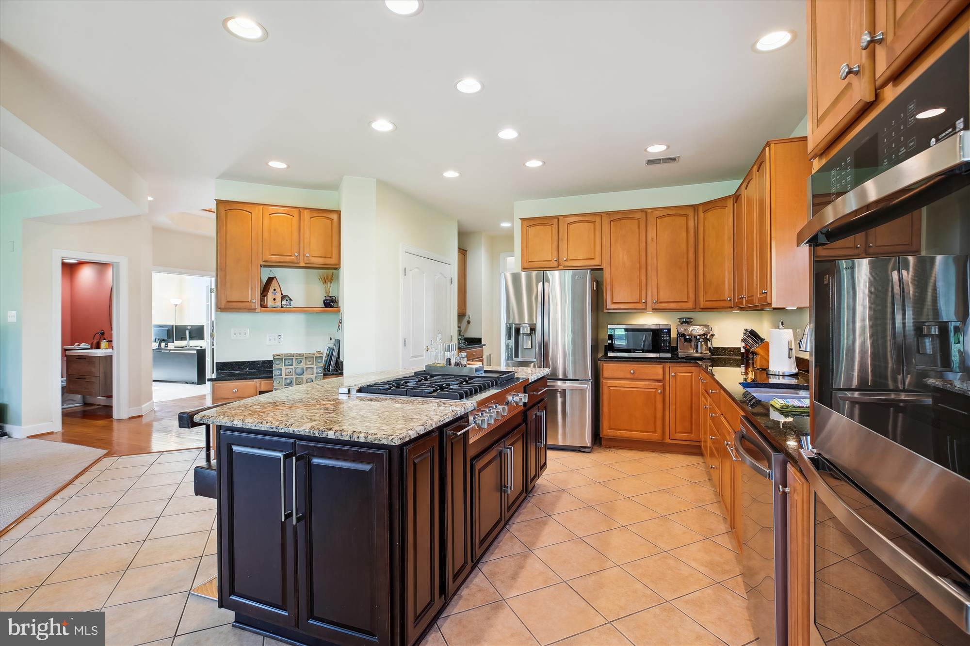 KINGS CROSSING - Residential