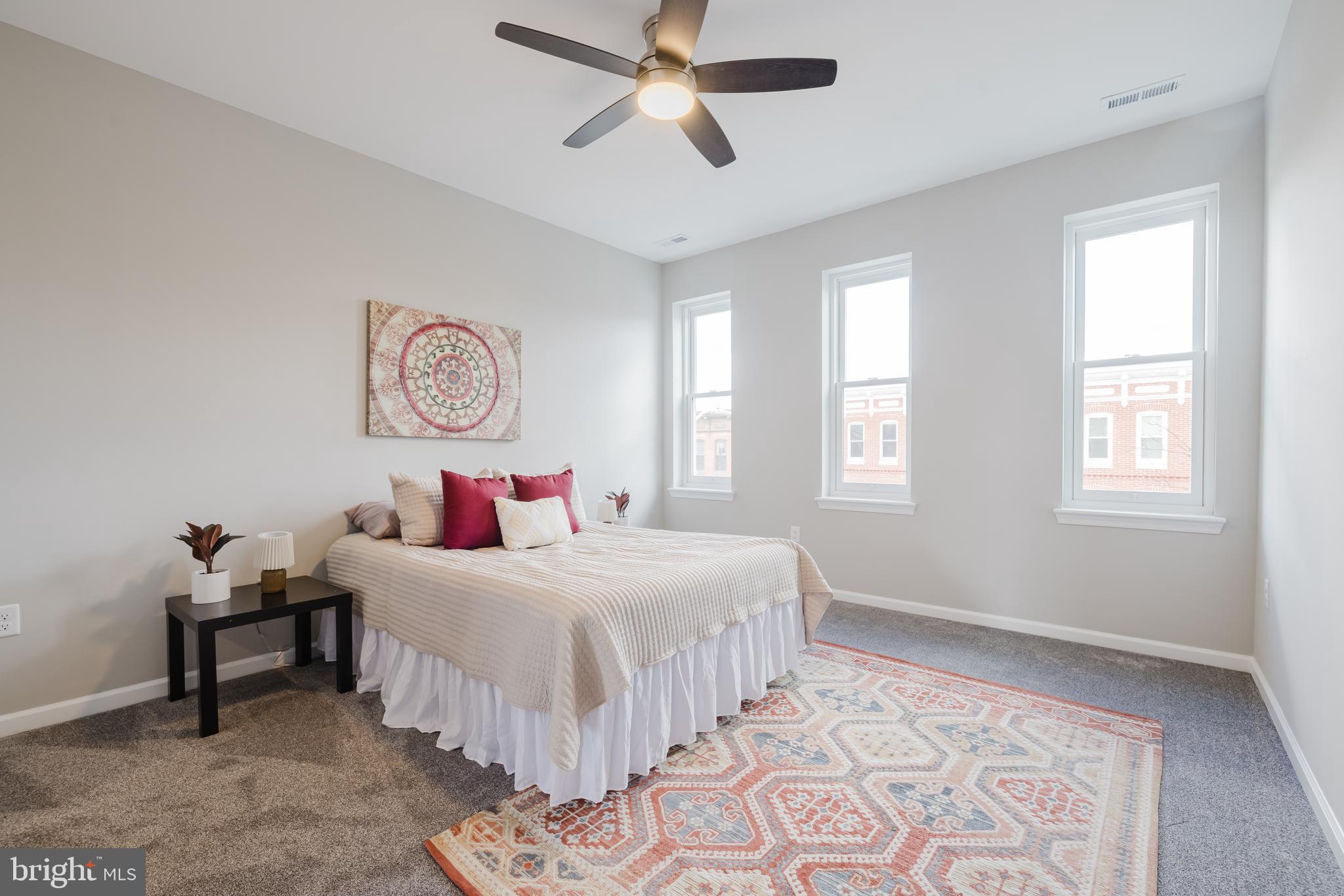 JOHNSTON SQUARE - Residential