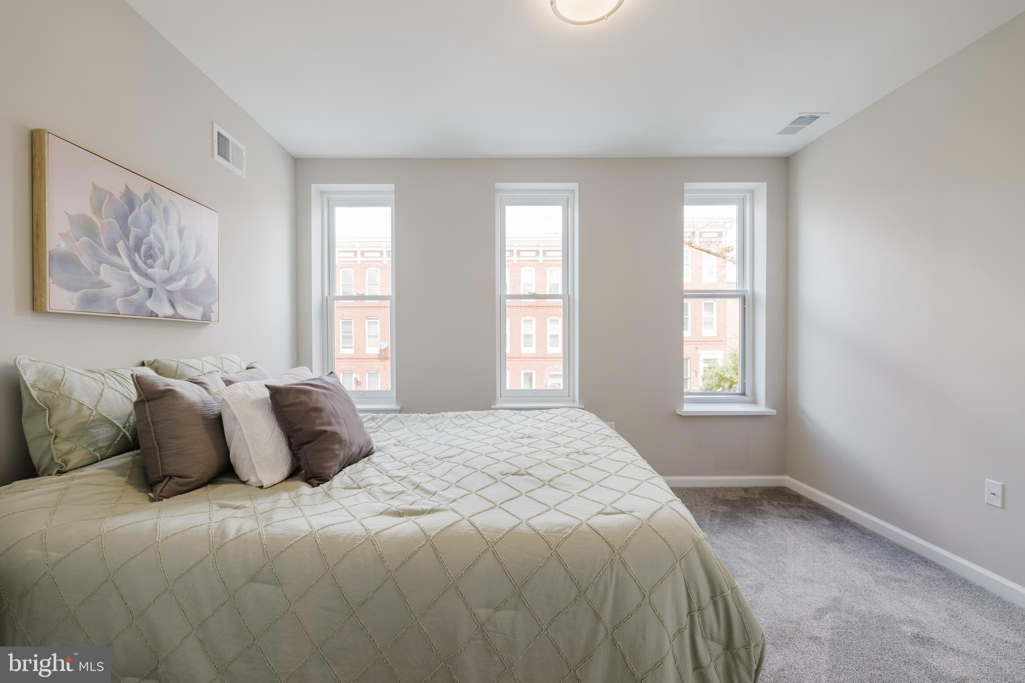 JOHNSTON SQUARE - Residential