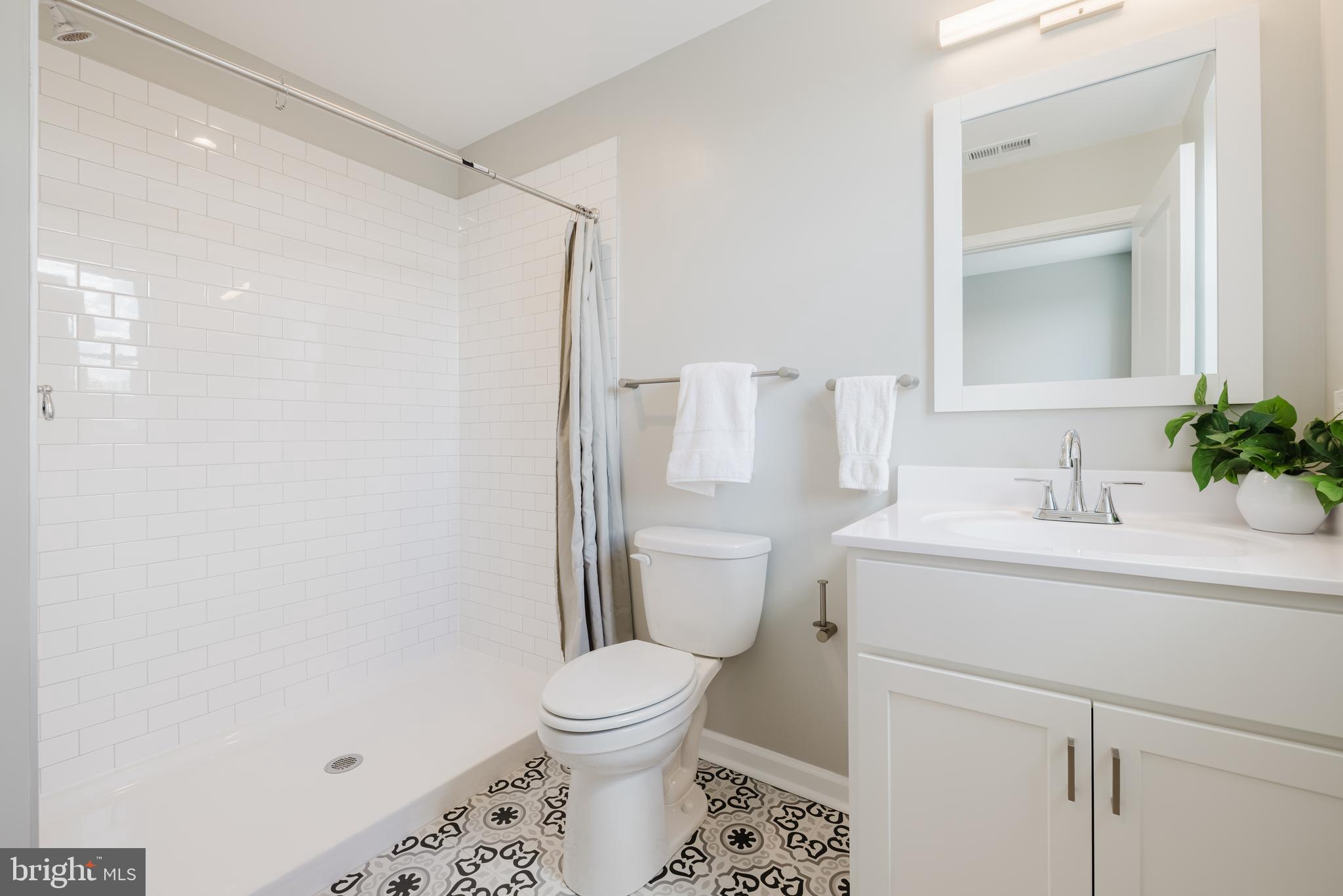 JOHNSTON SQUARE - Residential