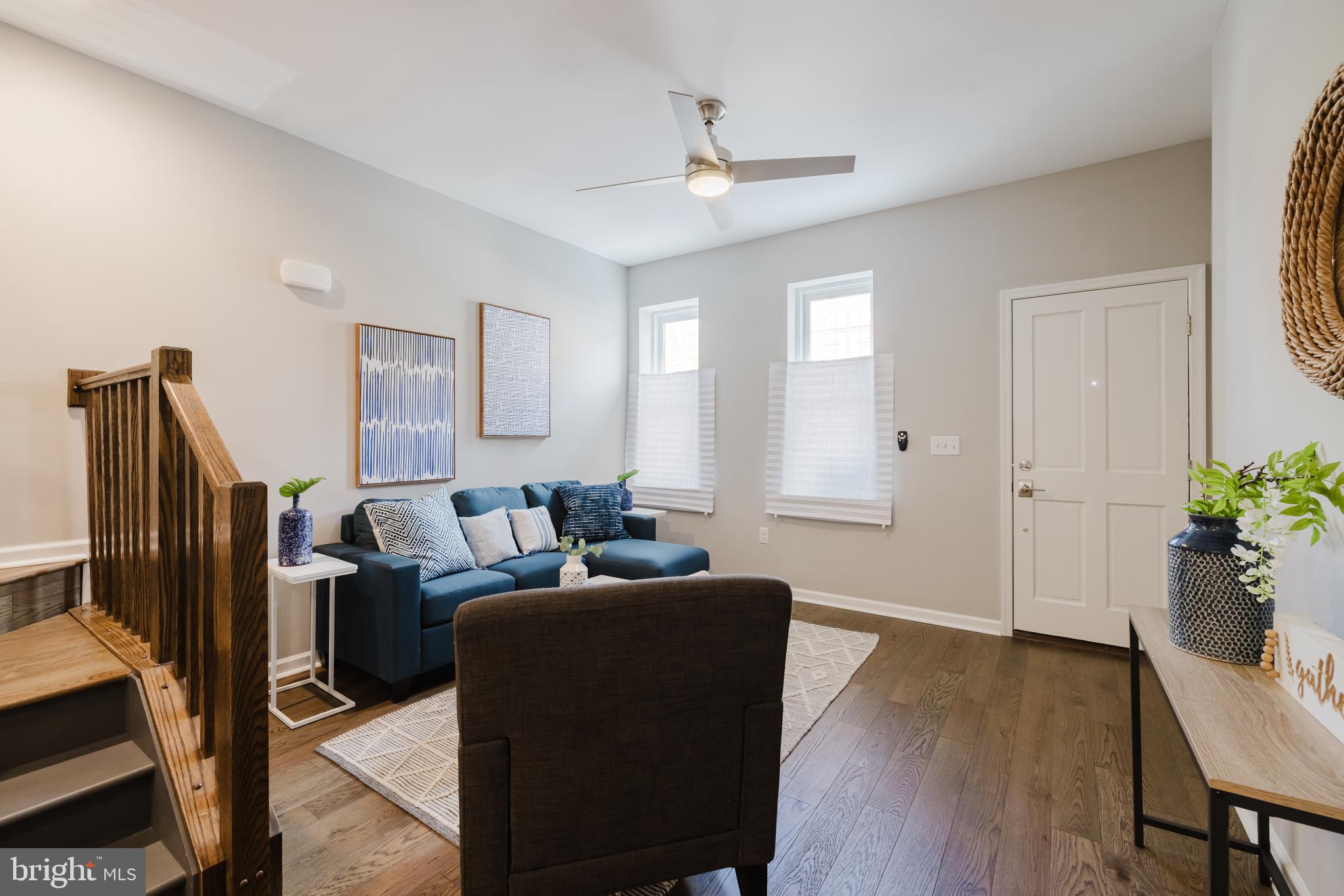 JOHNSTON SQUARE - Residential