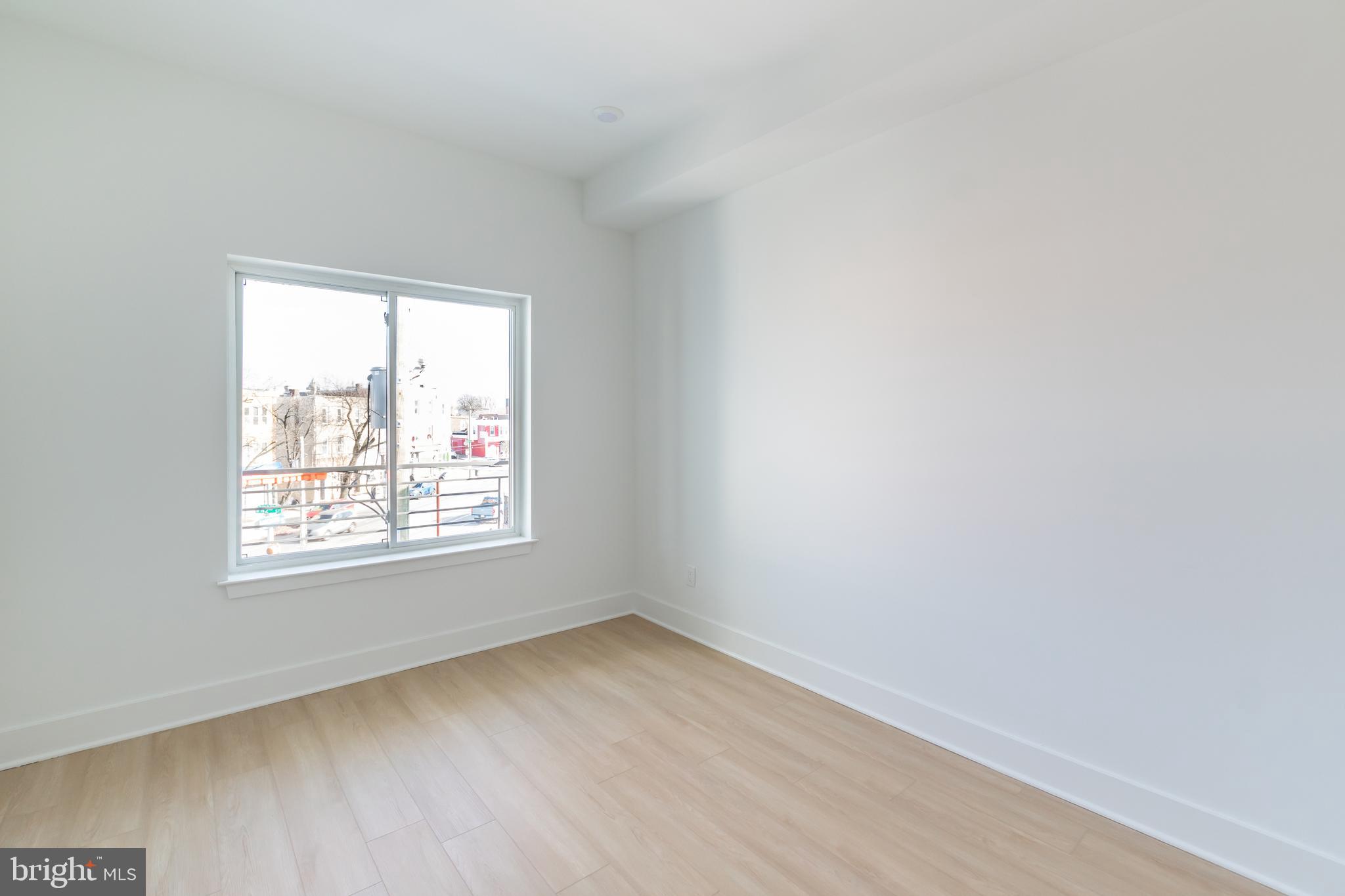 UNIVERSITY CITY - Residential Lease