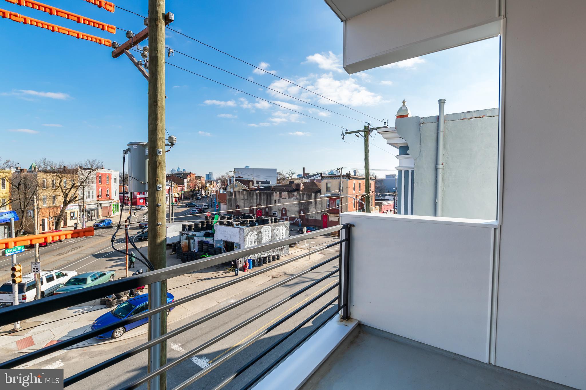UNIVERSITY CITY - Residential Lease