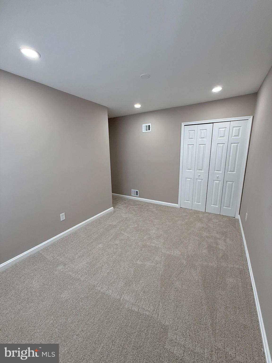 OXON RUN HILLS - Residential