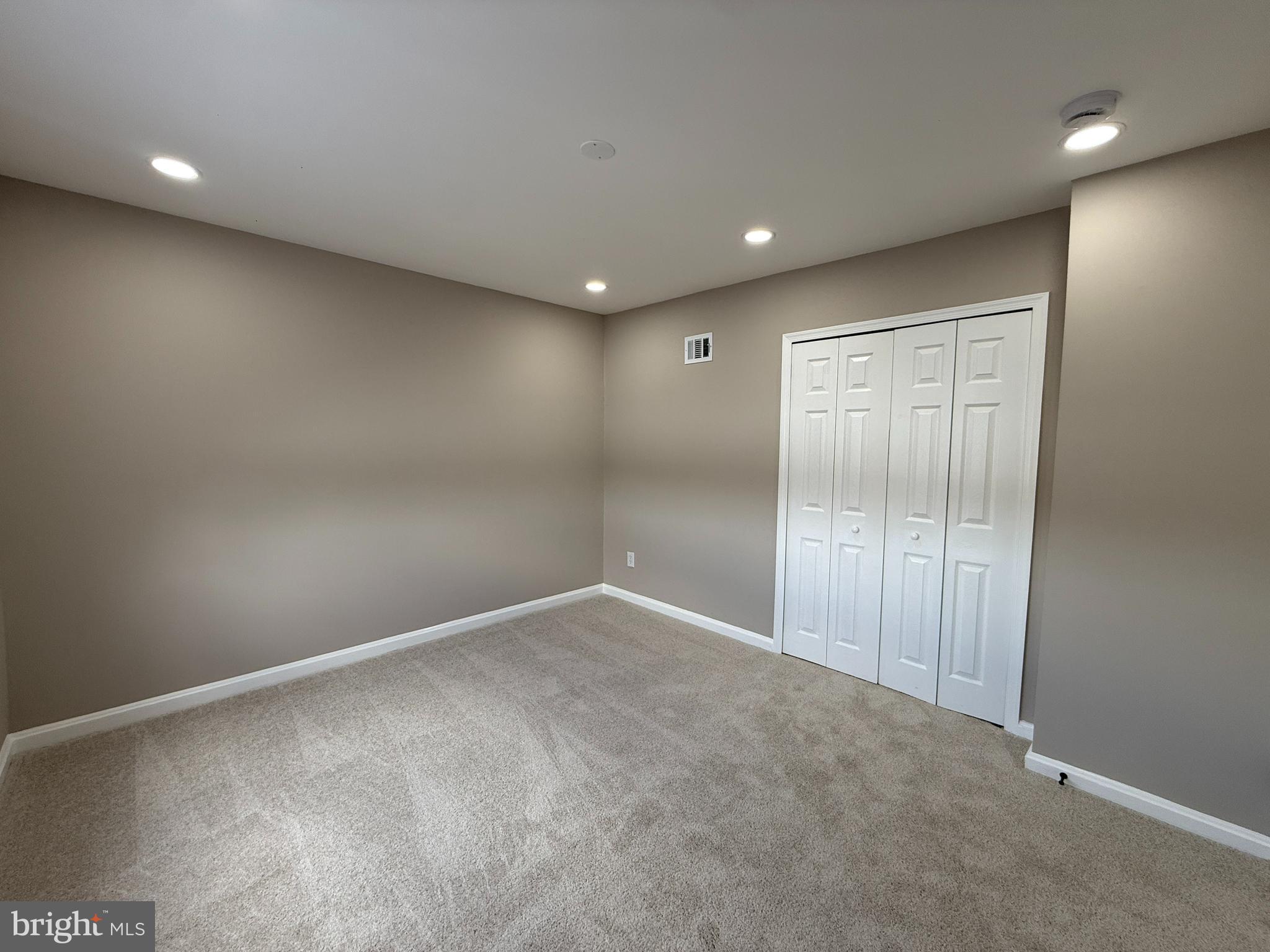 OXON RUN HILLS - Residential