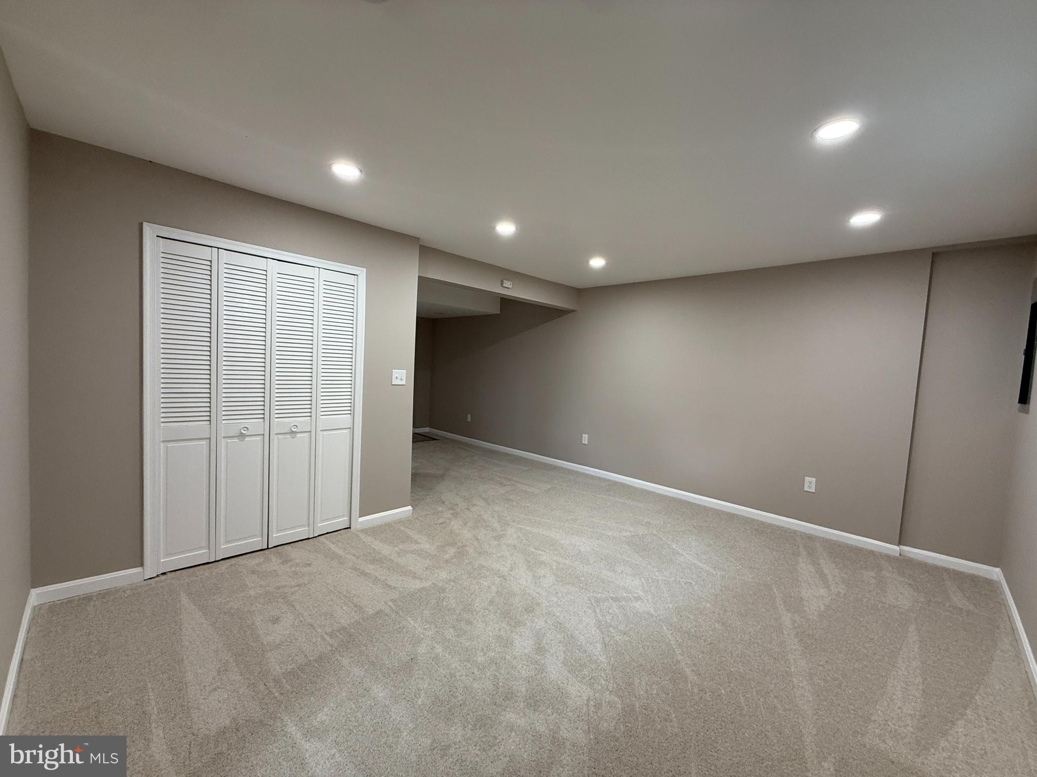 OXON RUN HILLS - Residential