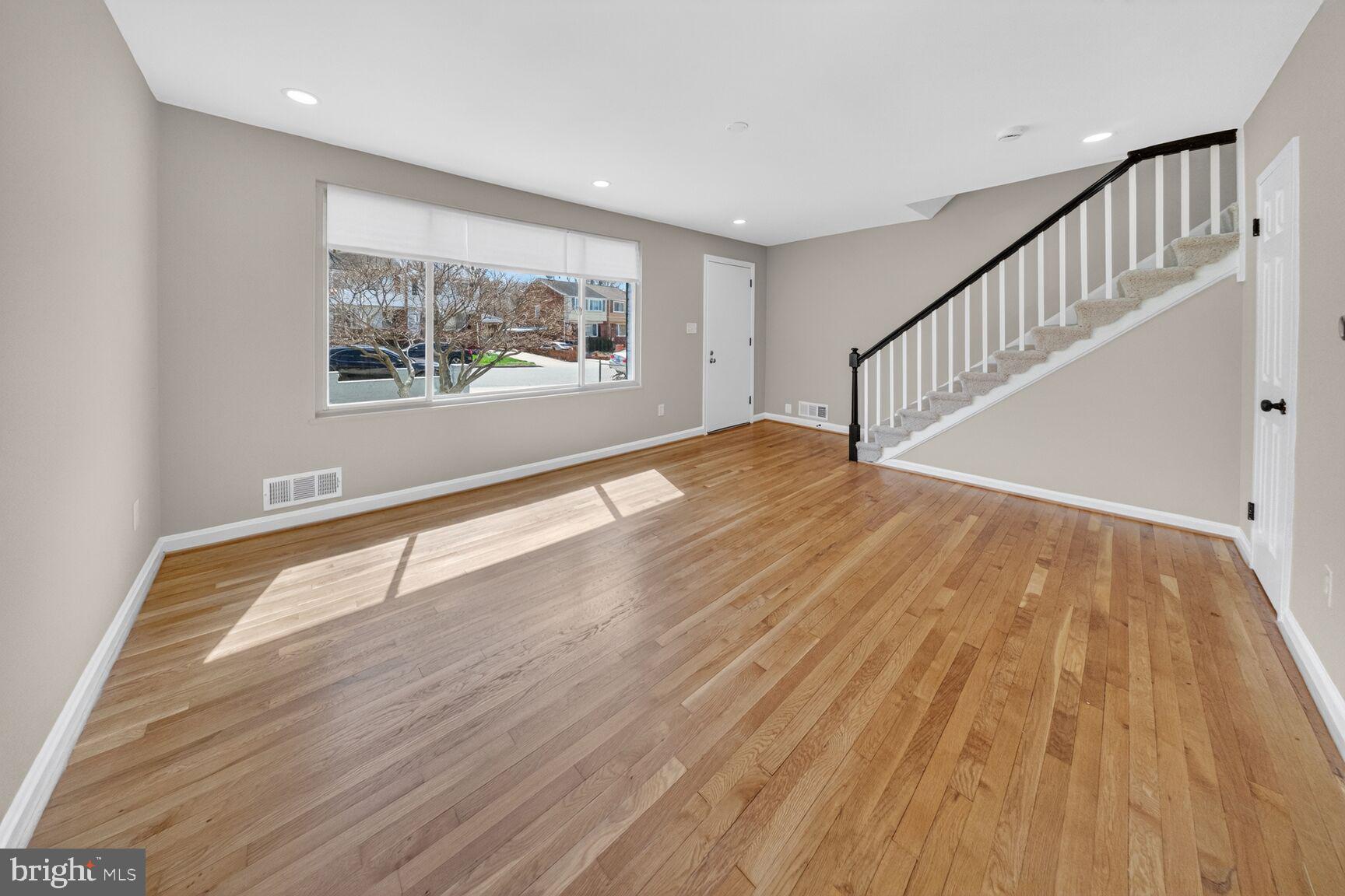 OXON RUN HILLS - Residential