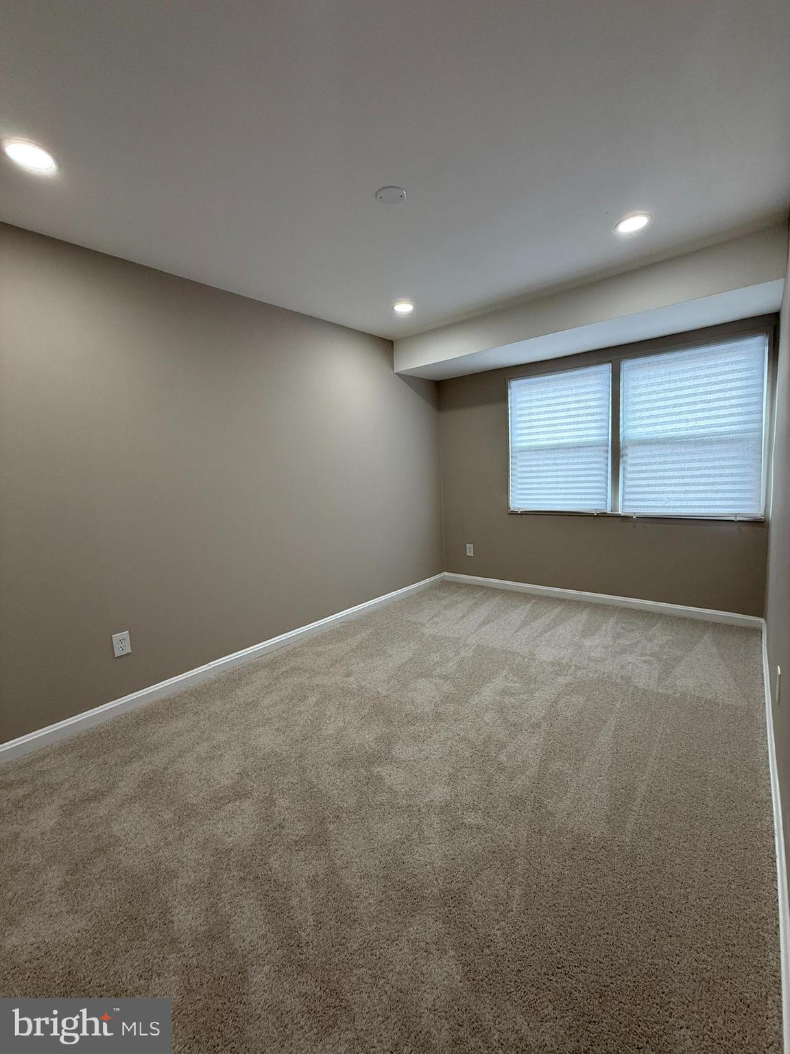 OXON RUN HILLS - Residential