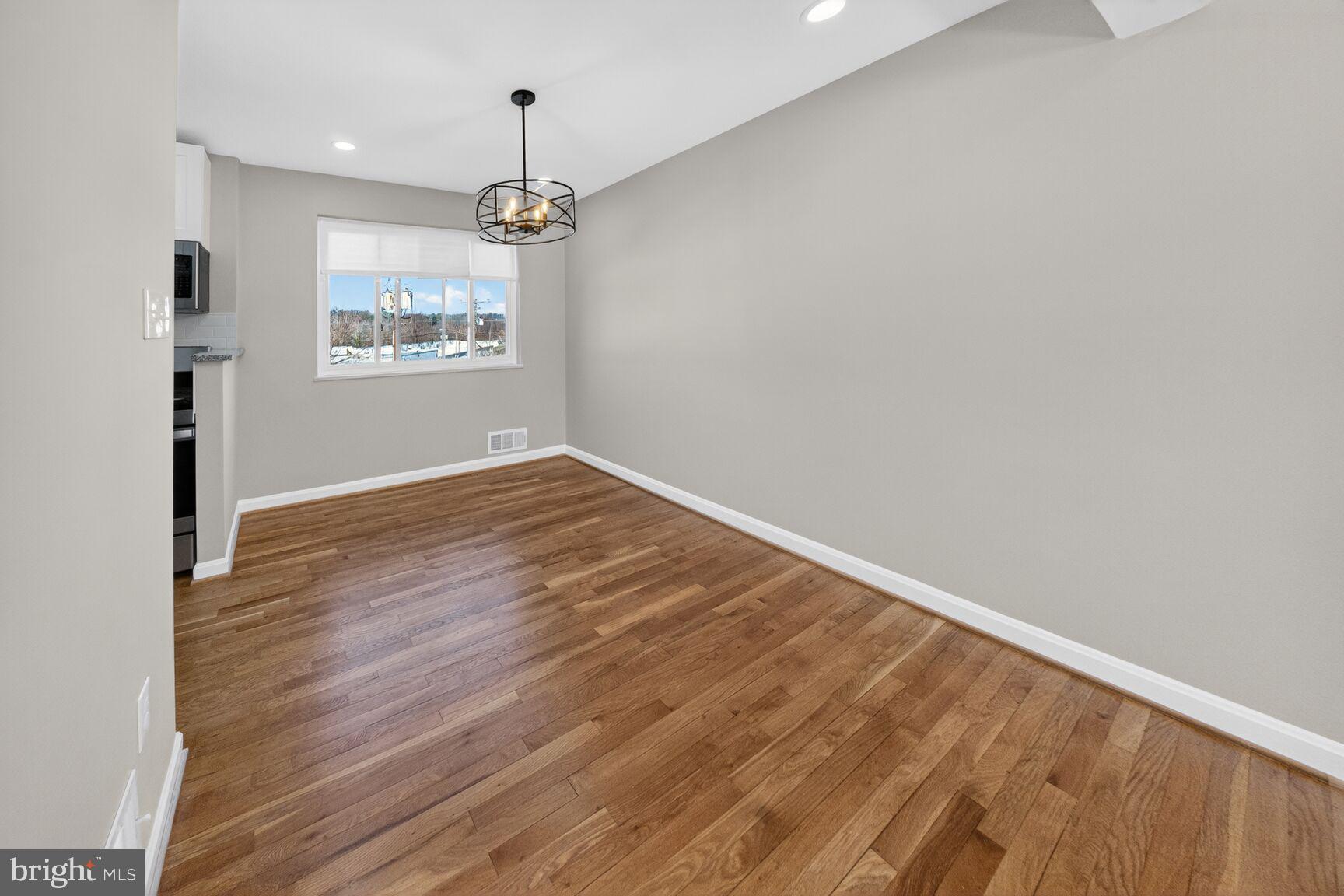 OXON RUN HILLS - Residential