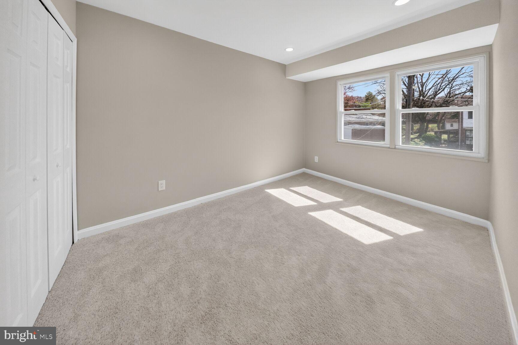 OXON RUN HILLS - Residential