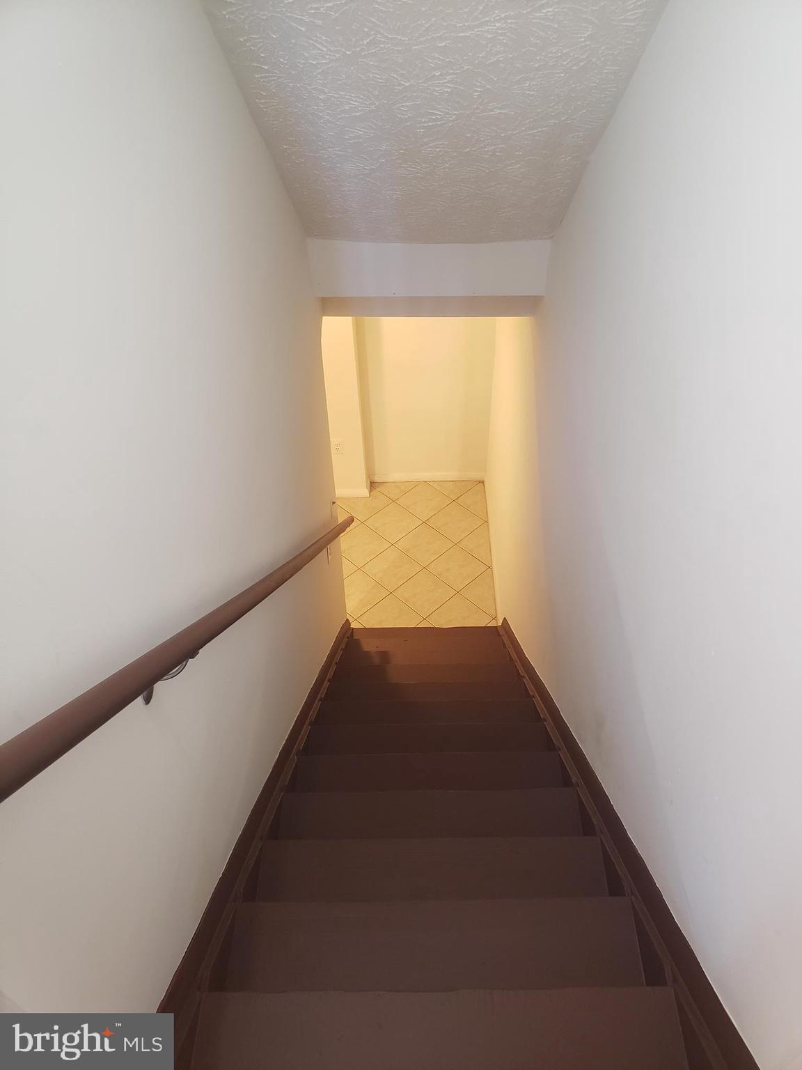 OAK SPRINGS - Residential Lease