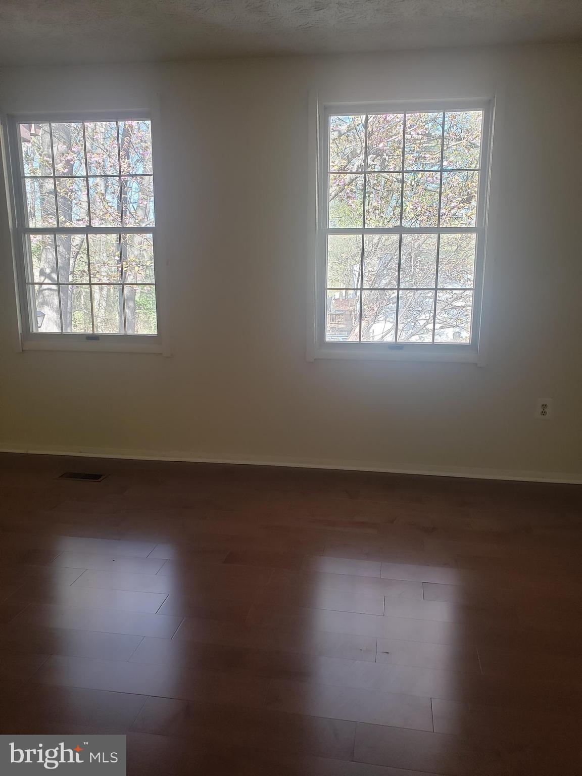 OAK SPRINGS - Residential Lease