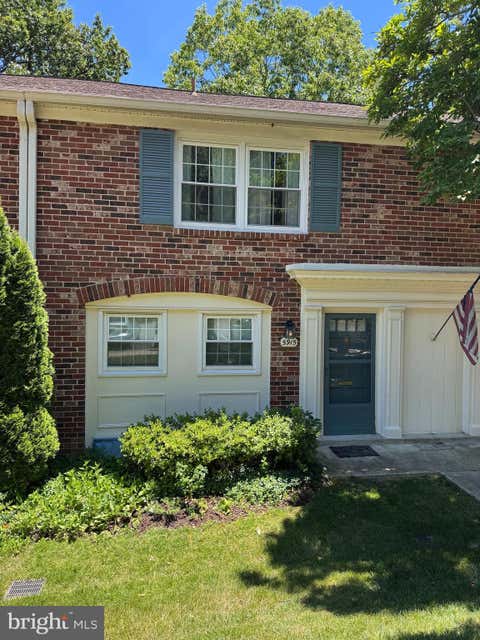 Photo of 5915 Prince George Drive #323, SPRINGFIELD, VA 22152 (MLS # VAFX2321470)