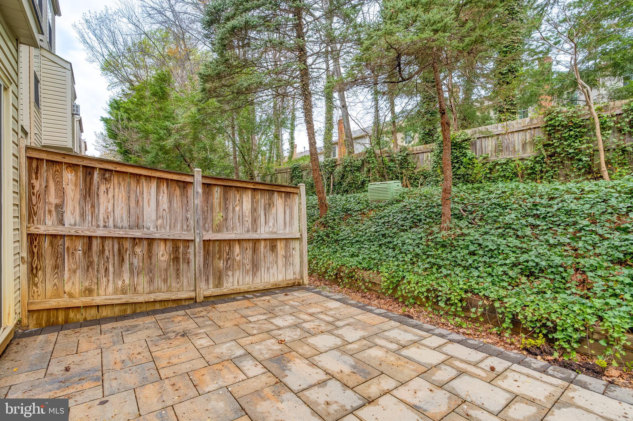 CEDAR LAKES - Residential