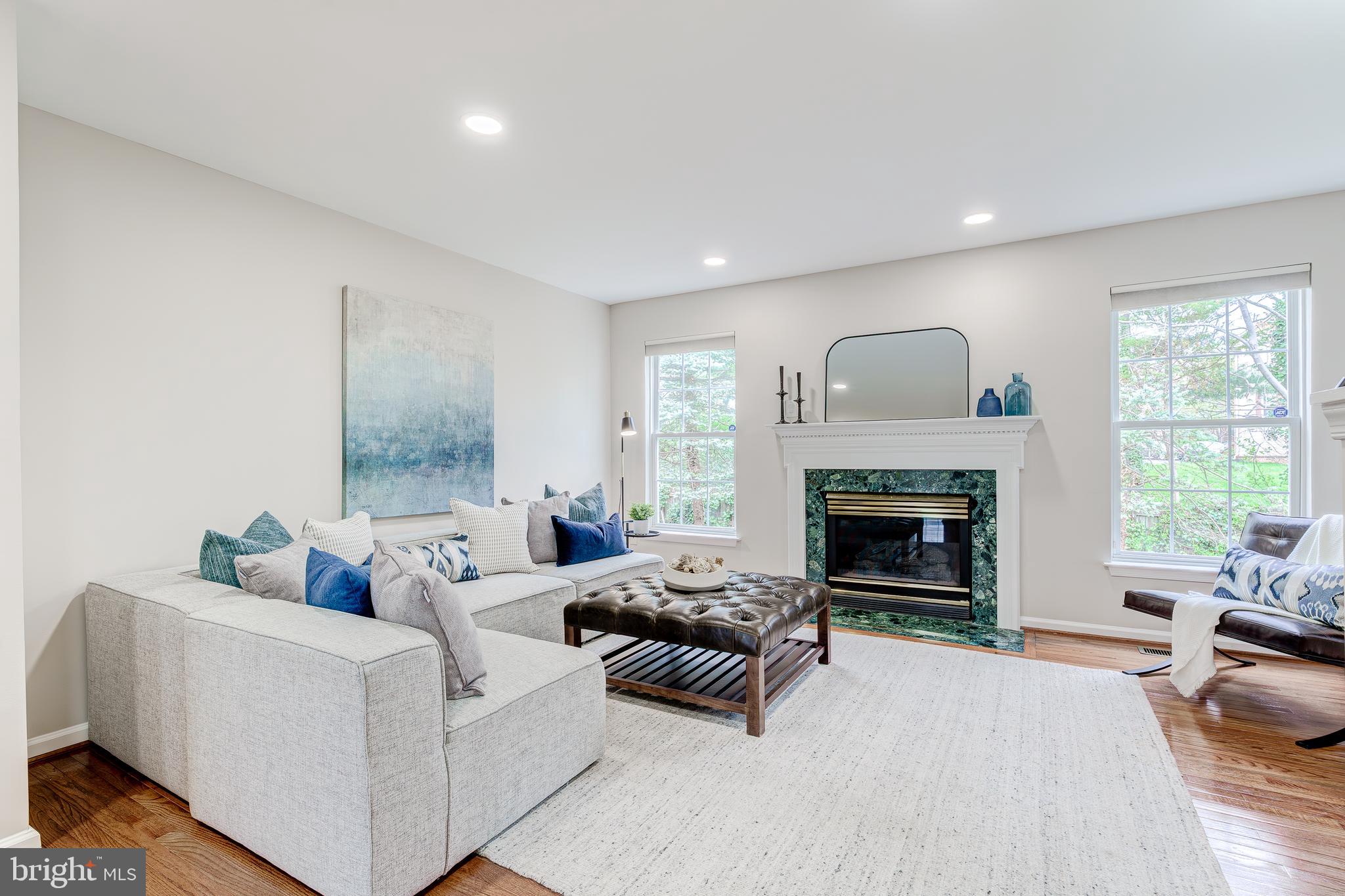 CEDAR LAKES - Residential