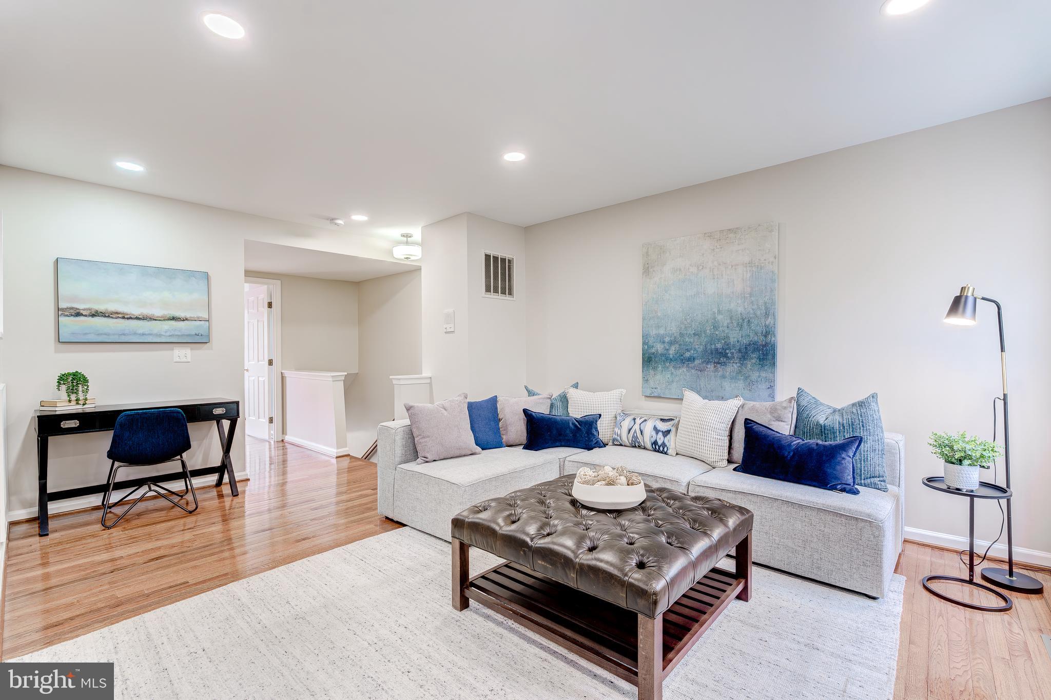 CEDAR LAKES - Residential