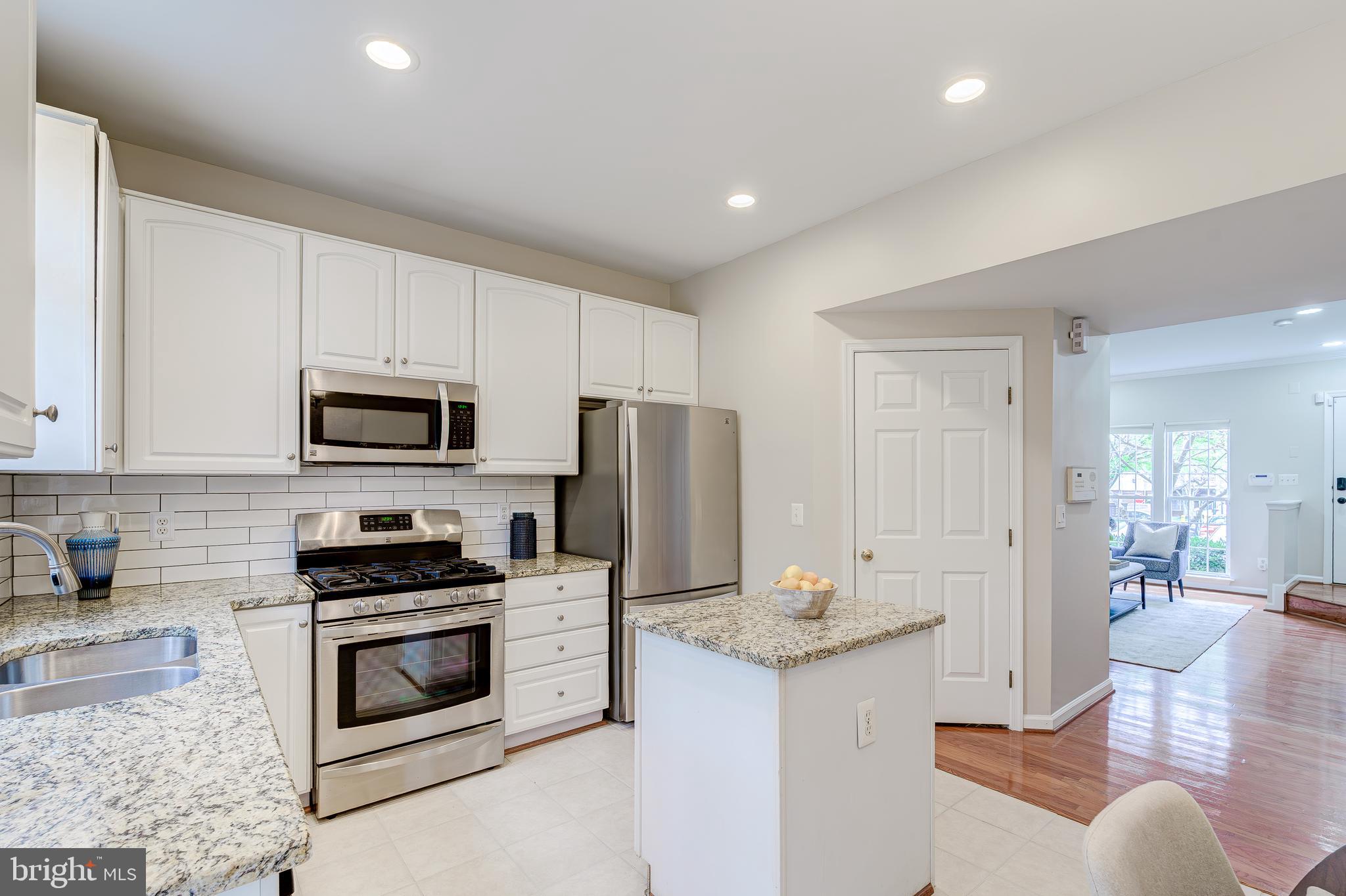 CEDAR LAKES - Residential