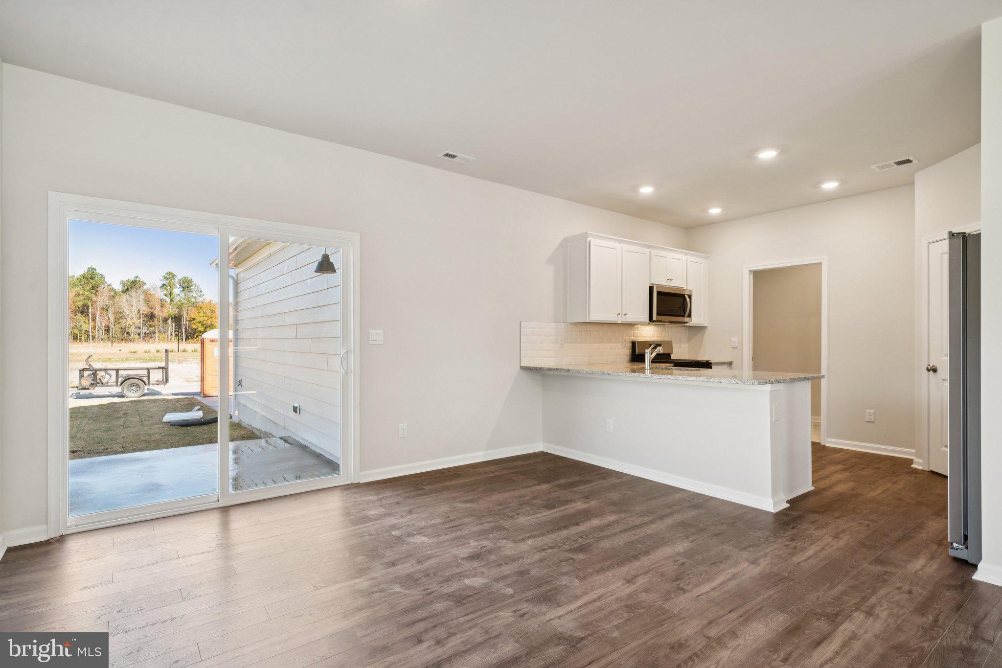 LADYSMITH VILLAGE - Residential