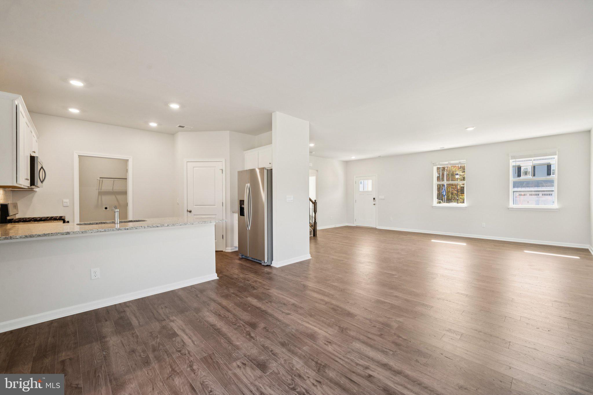 LADYSMITH VILLAGE - Residential