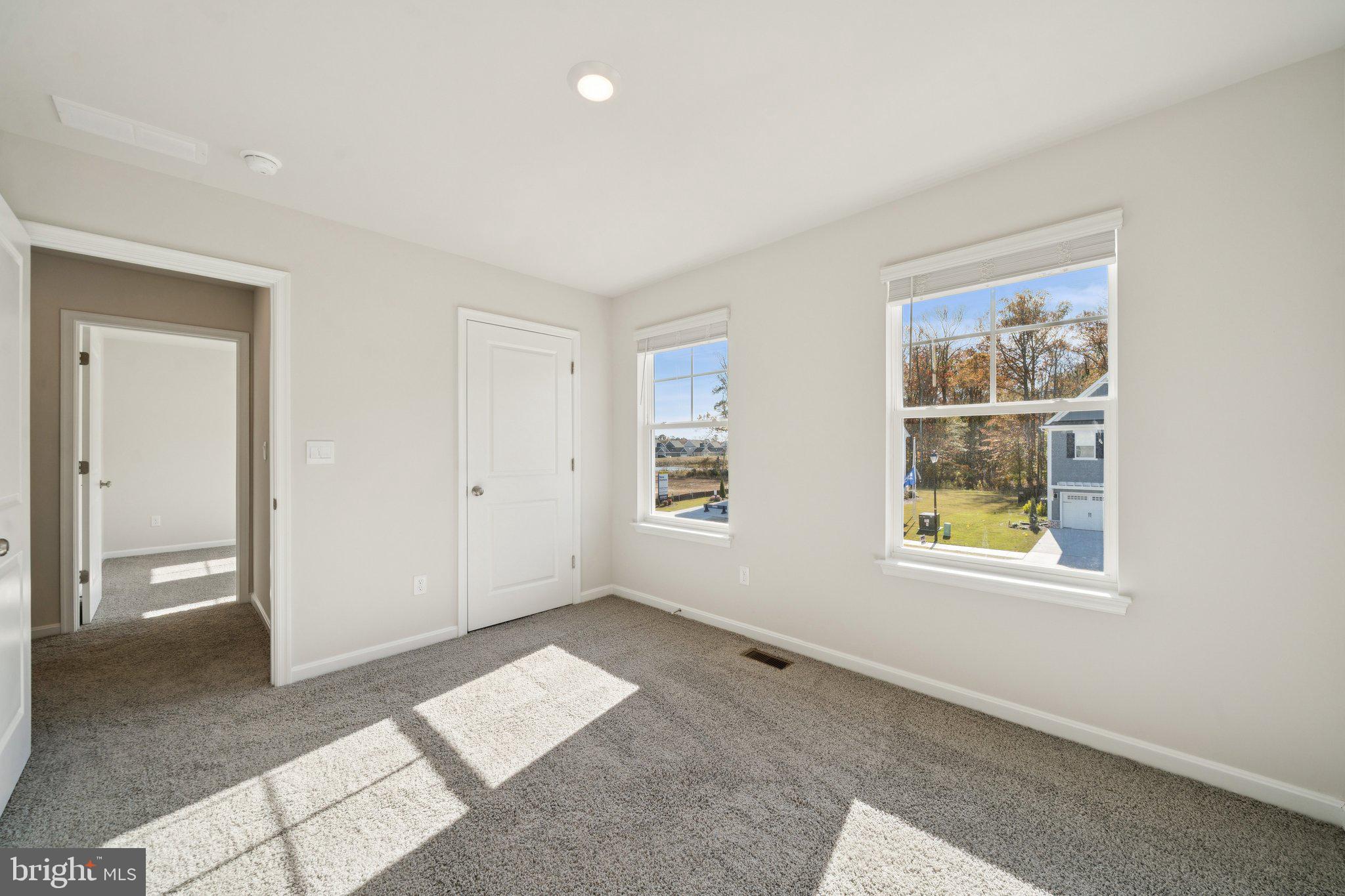 LADYSMITH VILLAGE - Residential