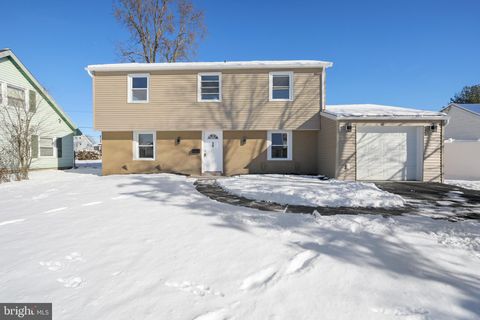 18 BENDIX LANE WILLINGBORO NJ 08046