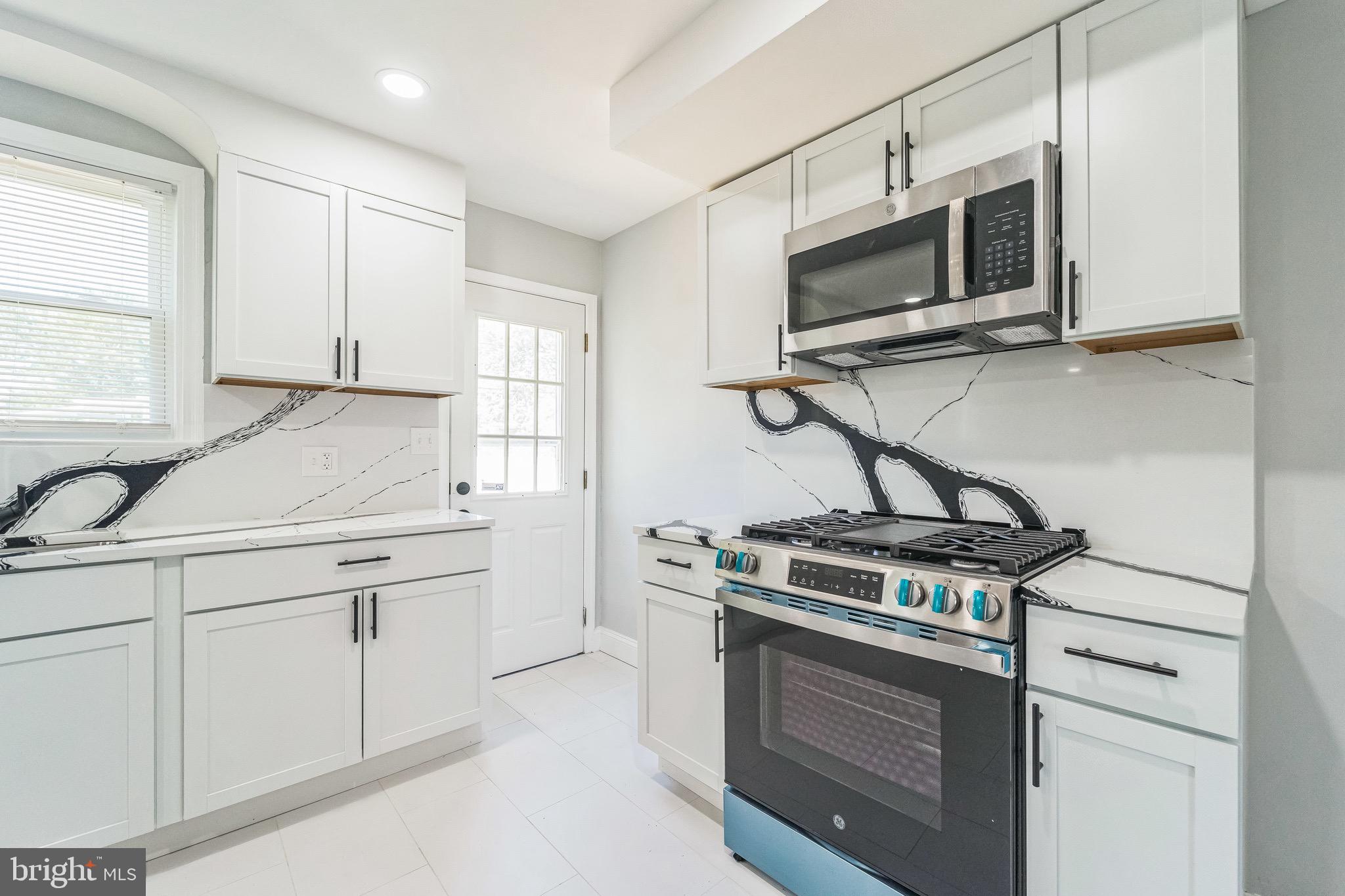 HOWARD PARK - Residential
