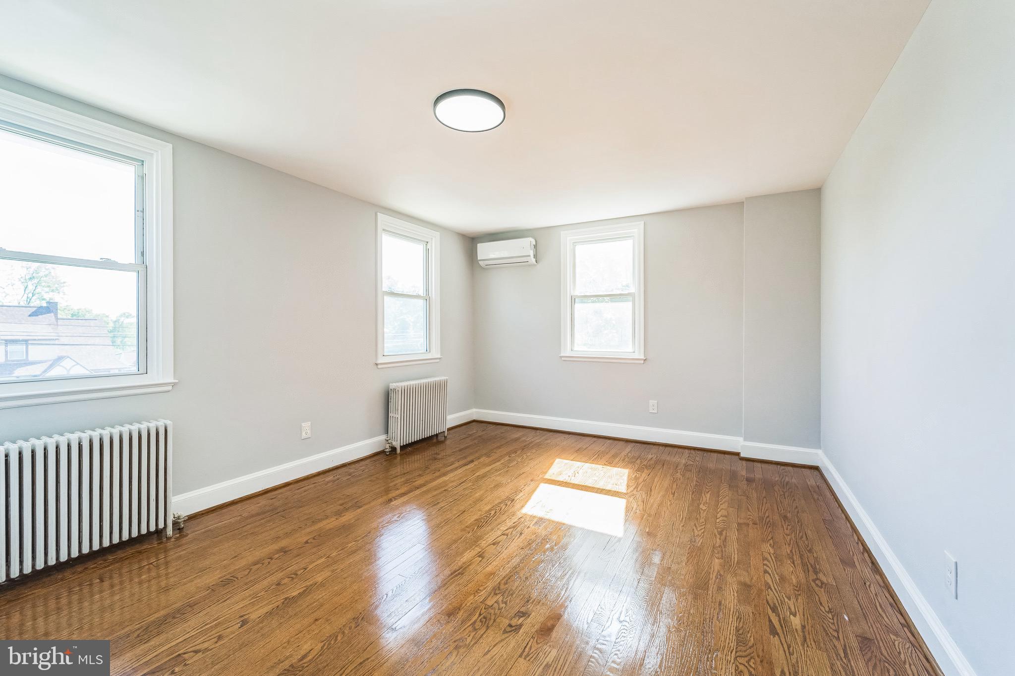 HOWARD PARK - Residential