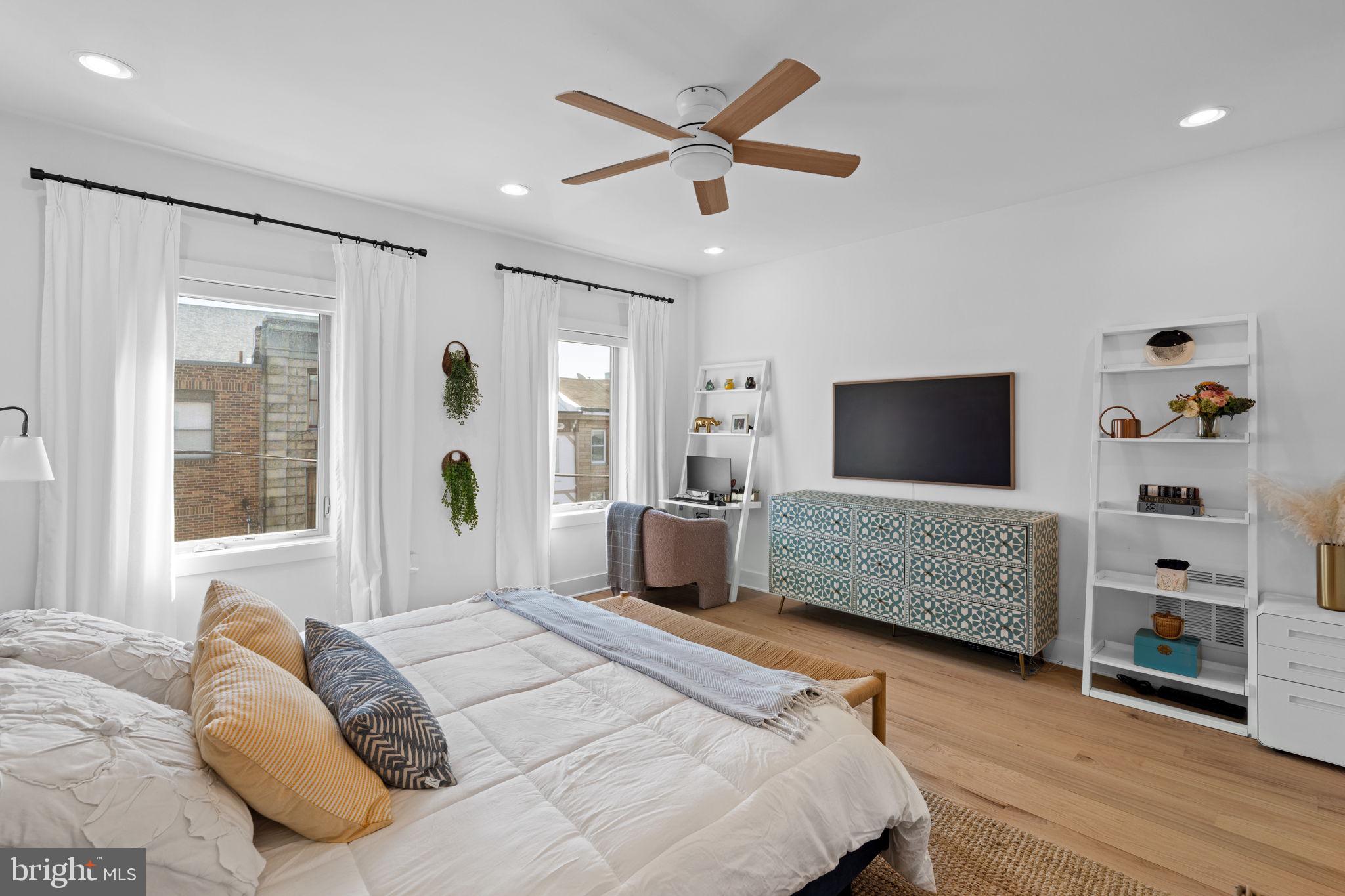 BELLA VISTA - Residential