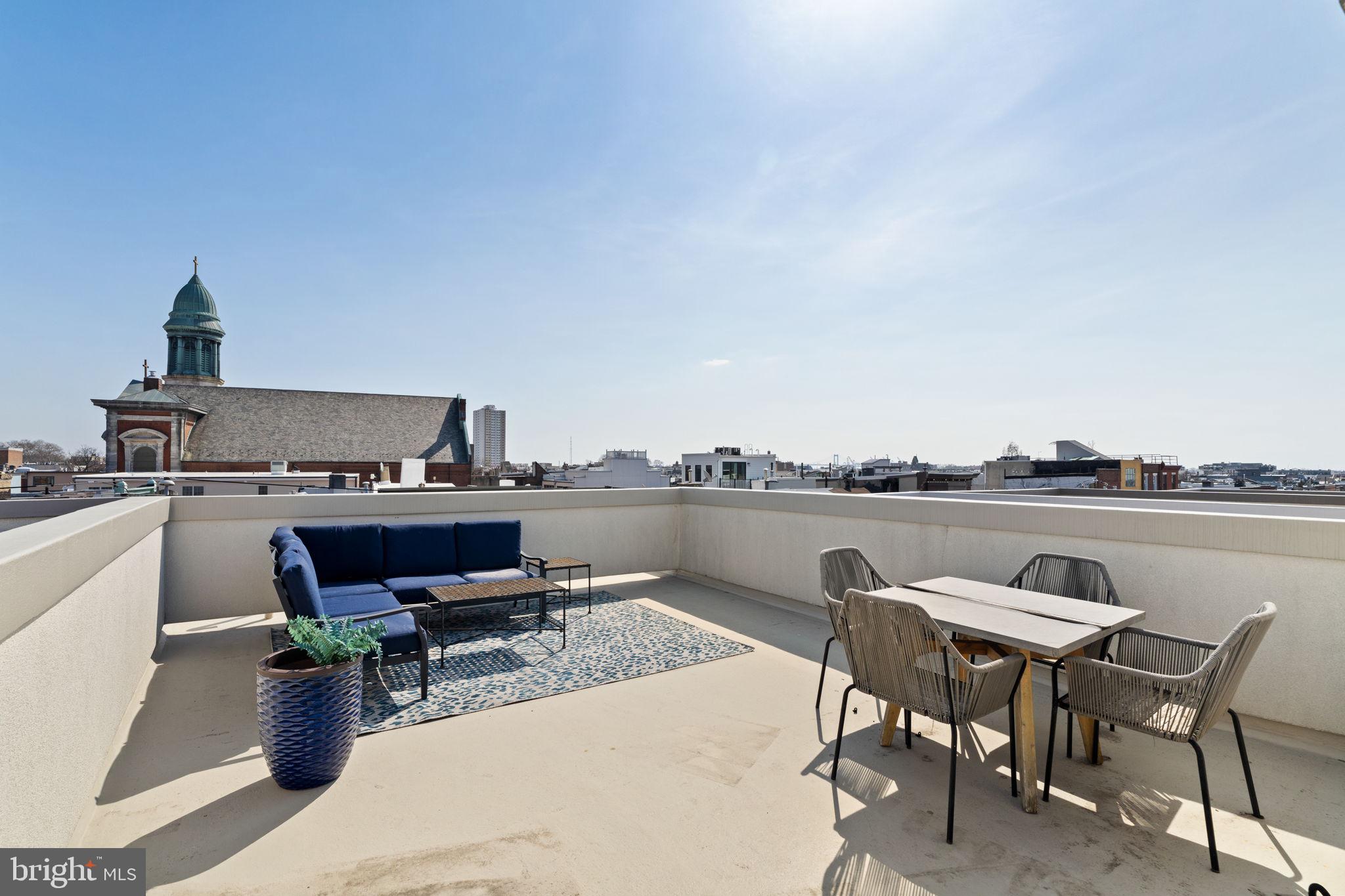 BELLA VISTA - Residential